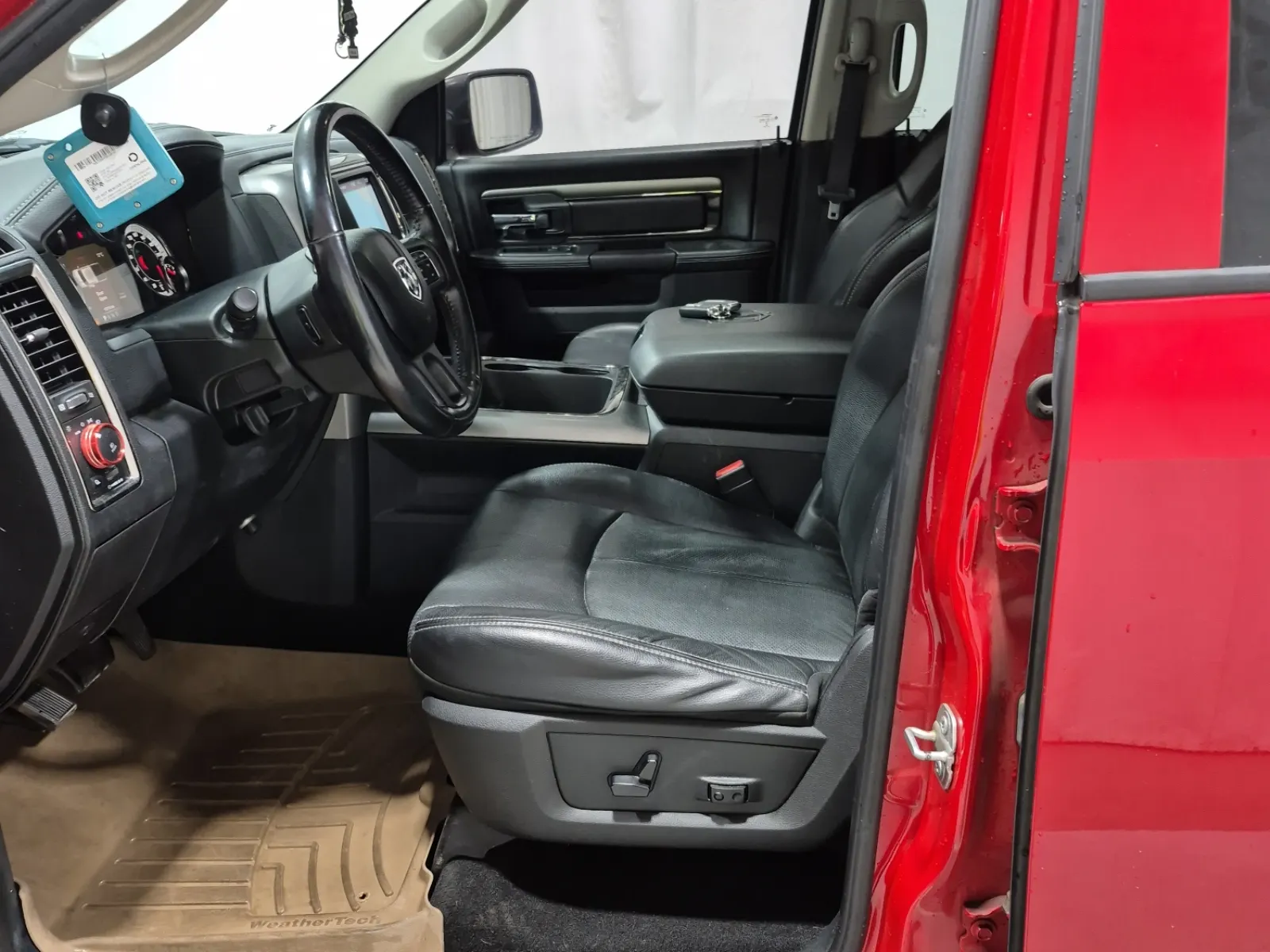 Front Interior Photo