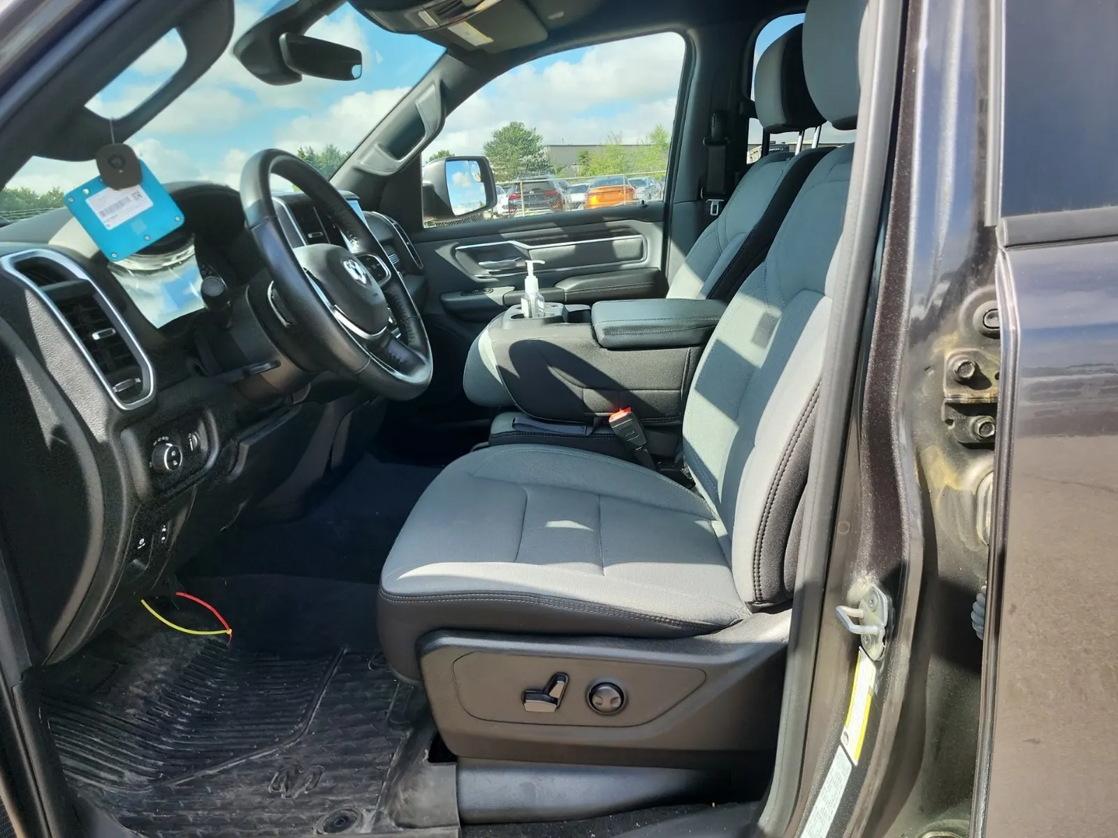 Front Interior Photo