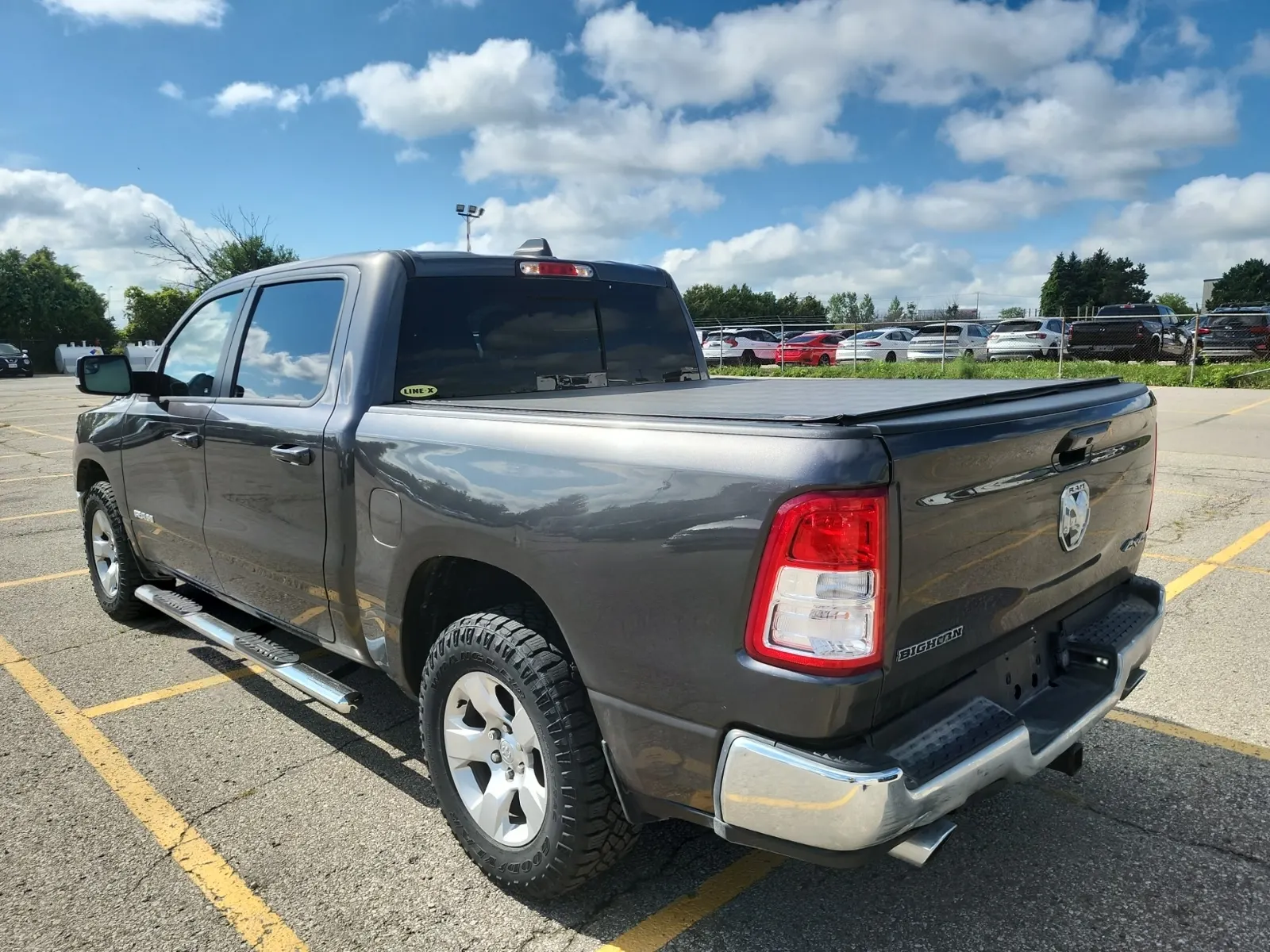 Driver Rear 3/4 Photo