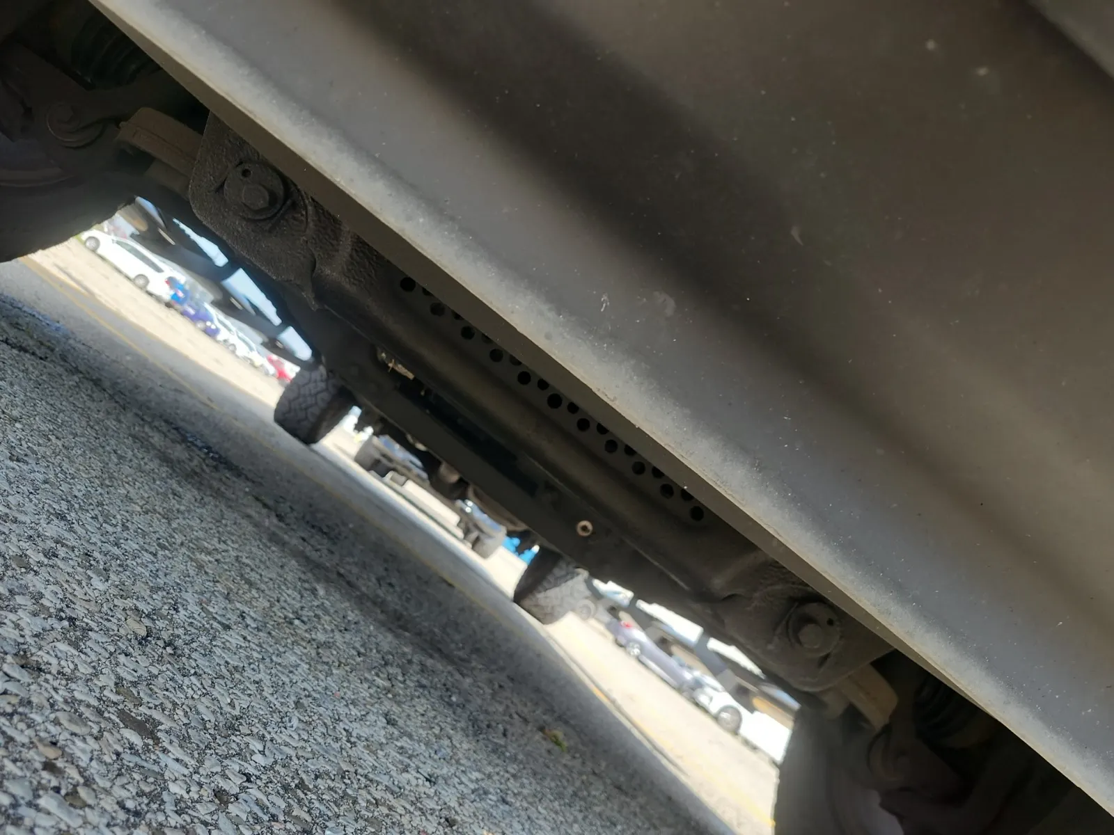 Undercarriage - Front Photo