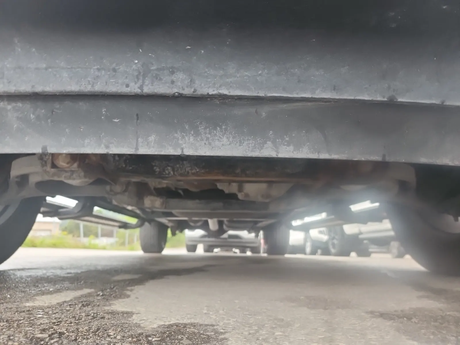 Undercarriage - Front Photo