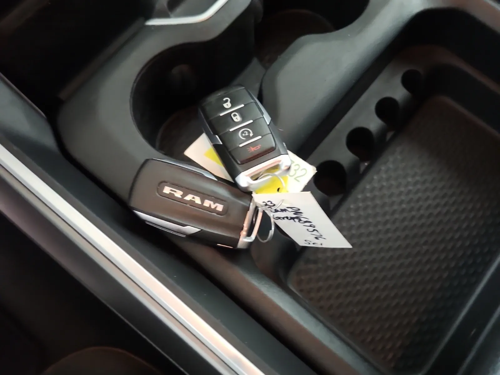 Keys/Fobs/Manual Photo