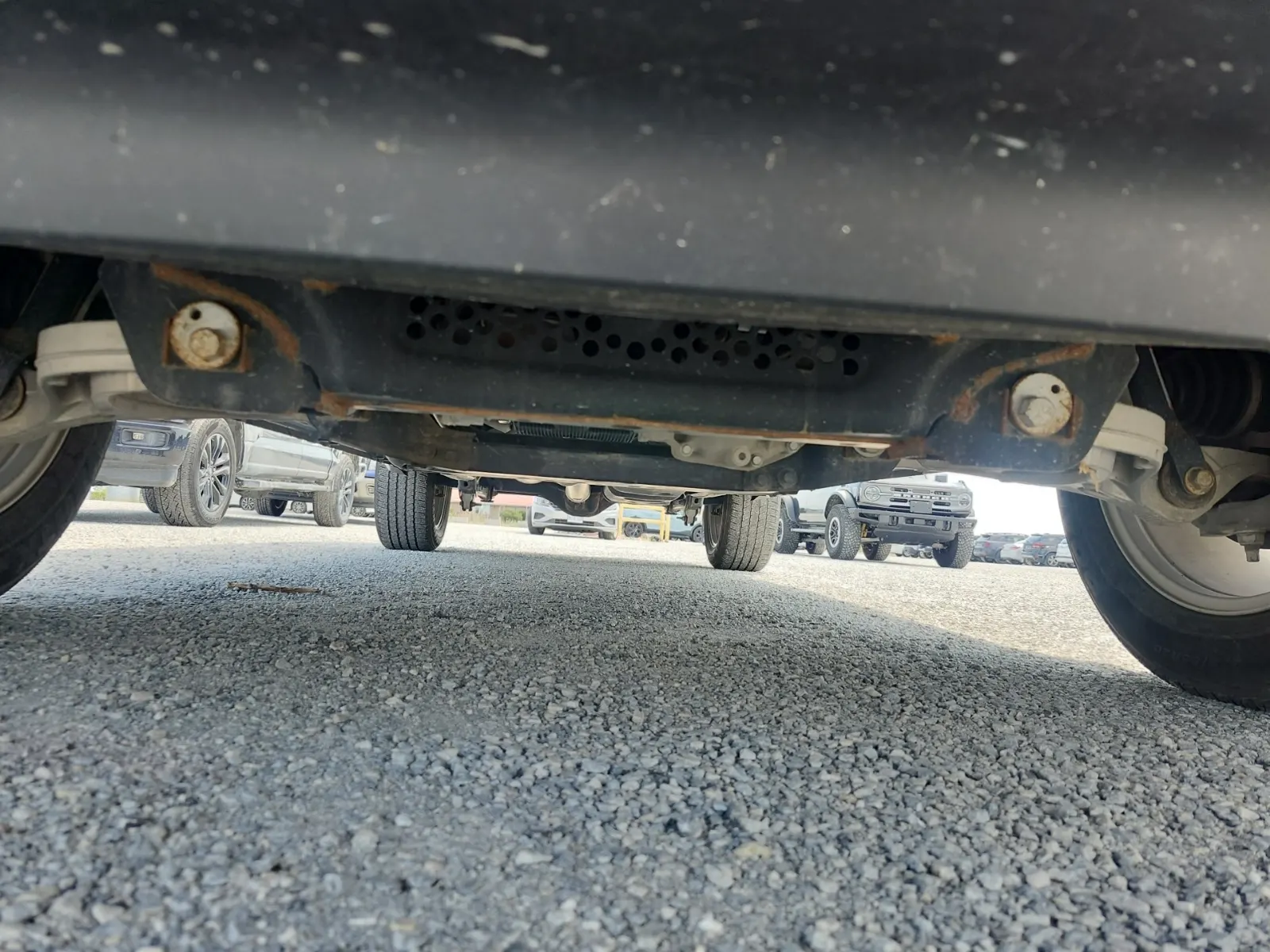Undercarriage - Front Photo
