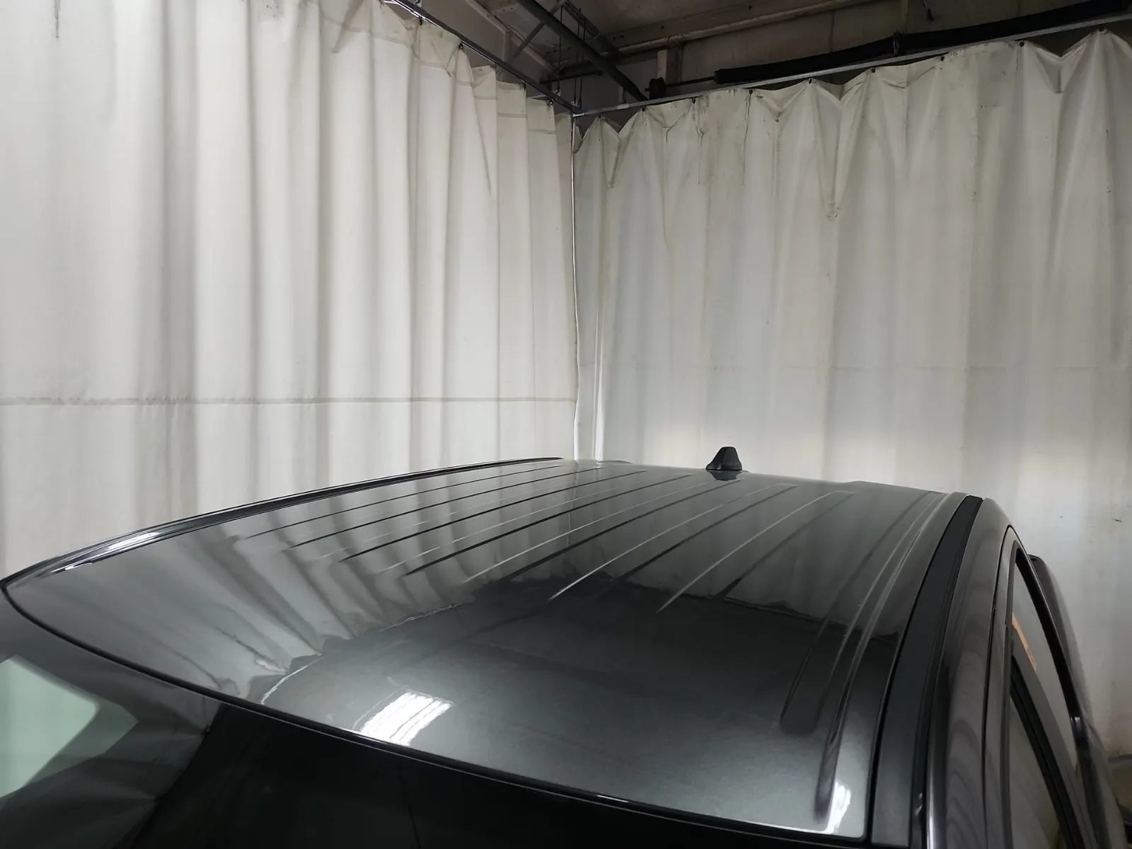 Exterior Roof Photo