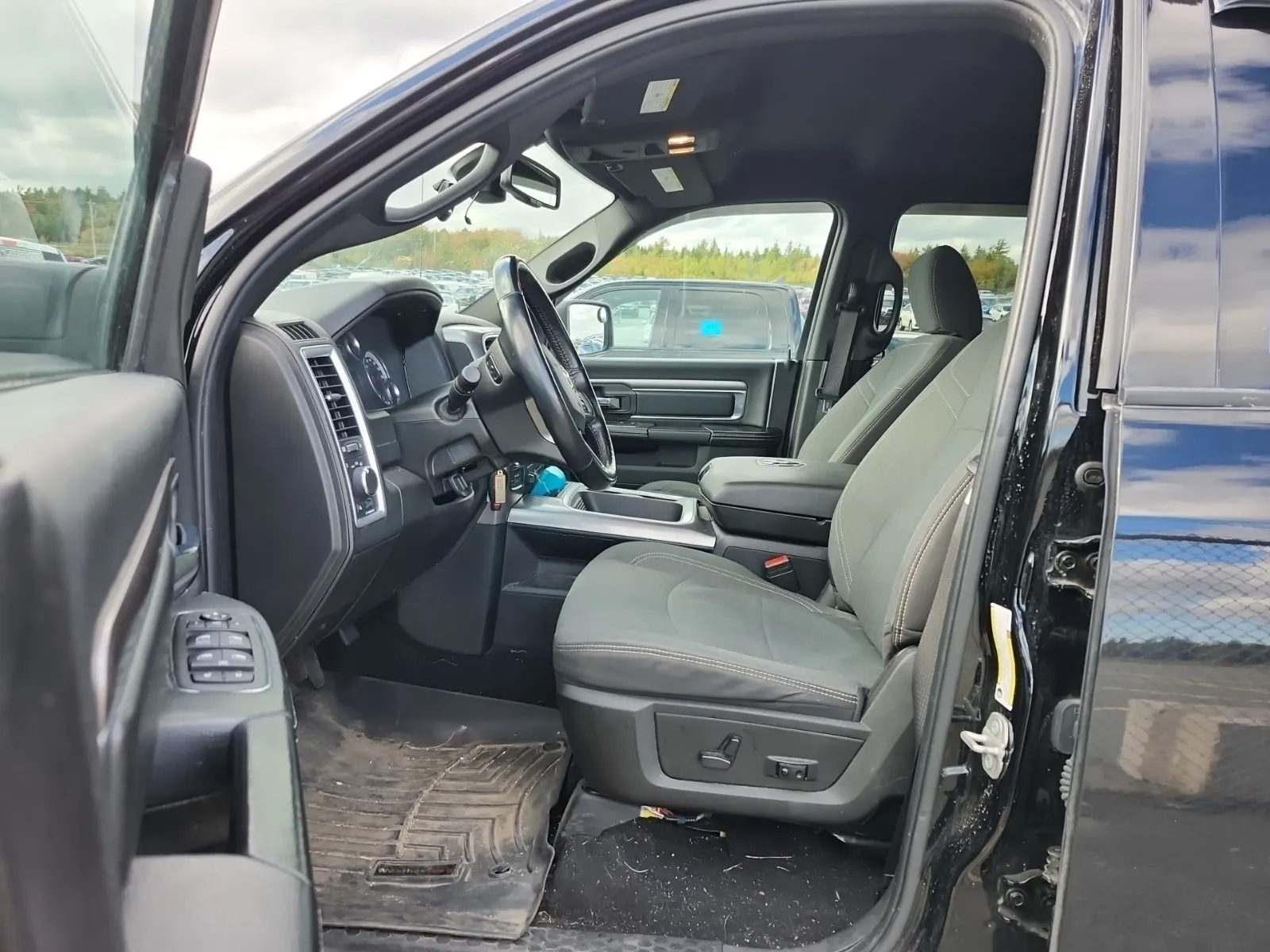 Front Interior Photo