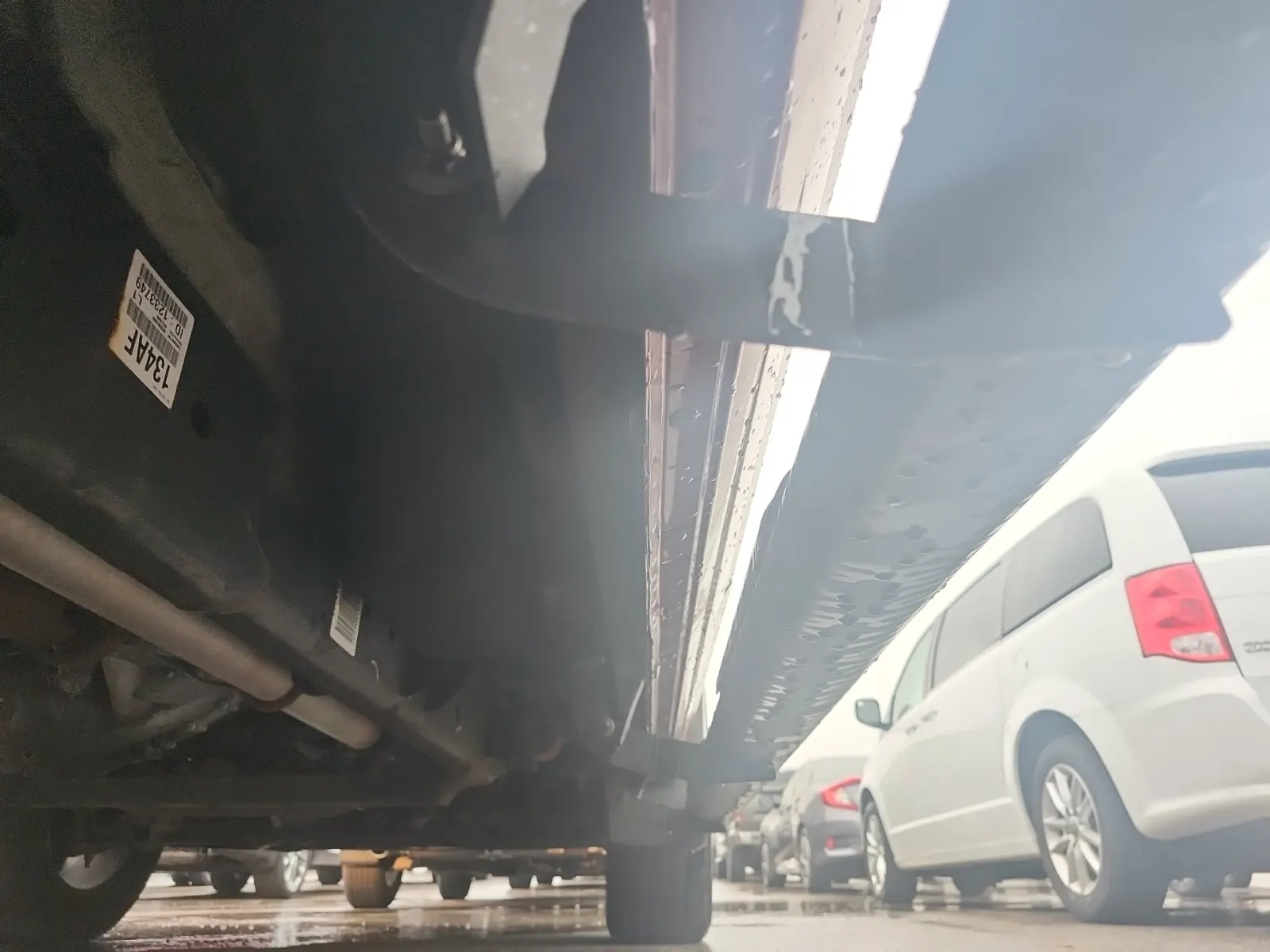 Undercarriage - Passenger Photo