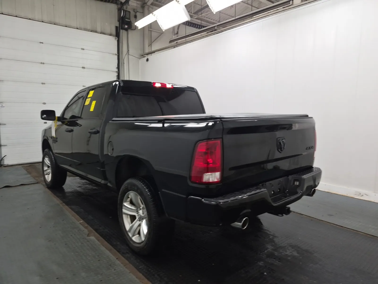 Driver Rear 3/4 Photo