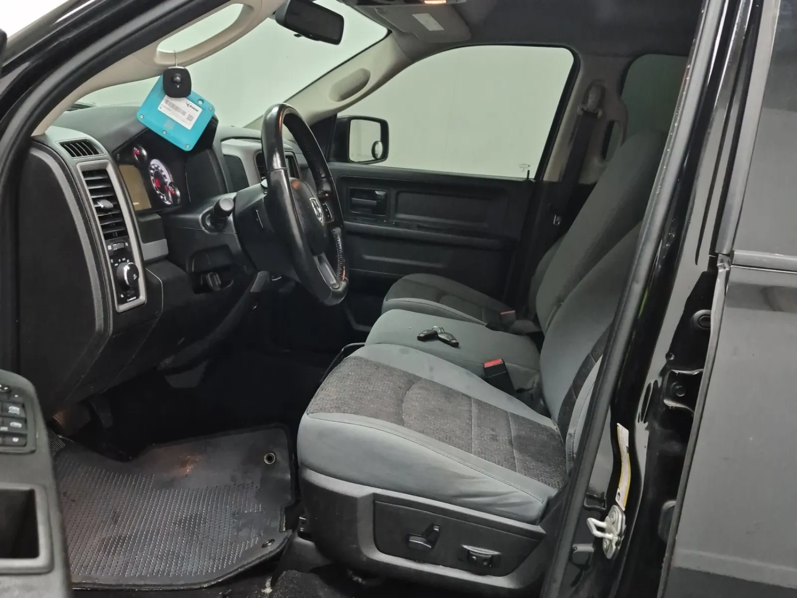 Front Interior Photo