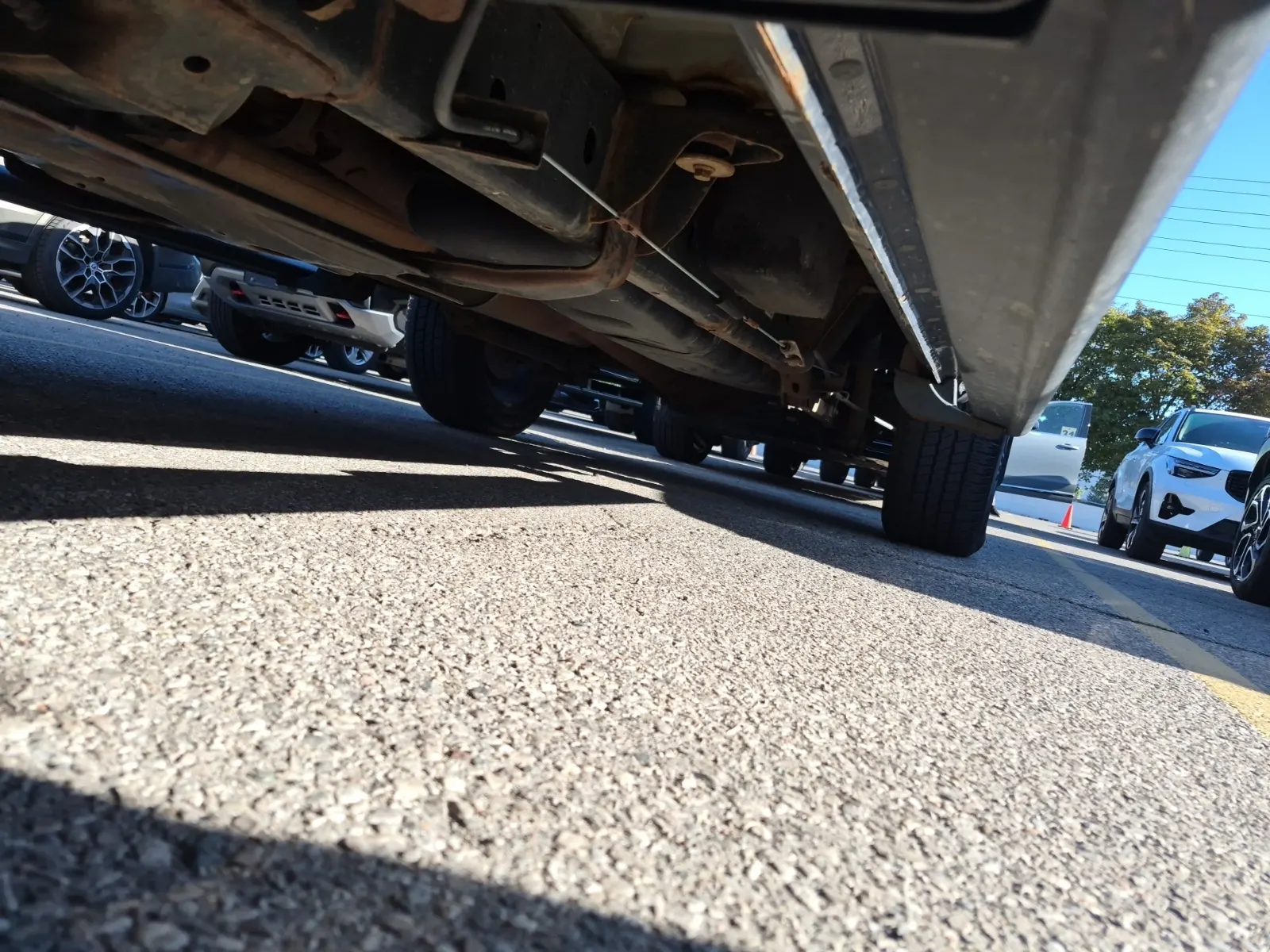 Undercarriage - Driver Photo