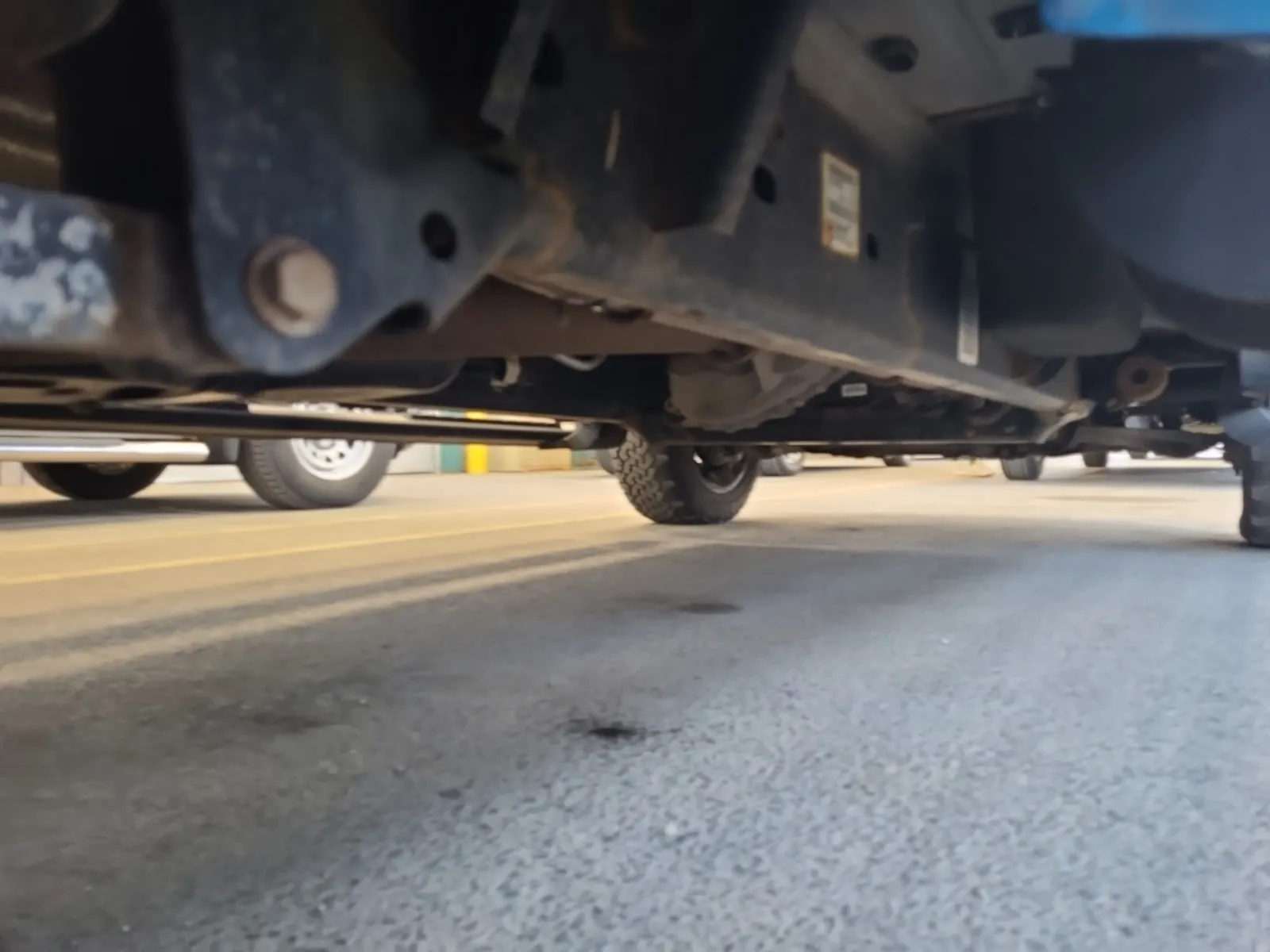 Undercarriage - Passenger Photo