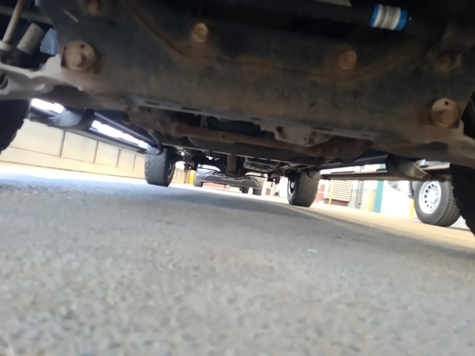 Undercarriage - Front Photo