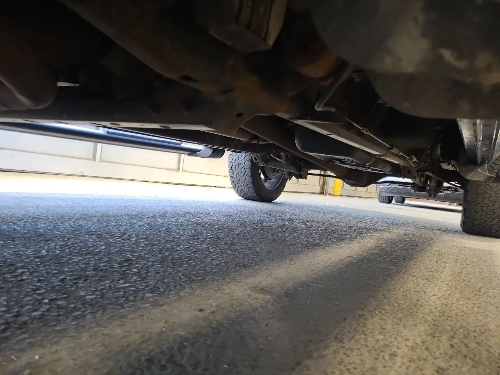 Undercarriage - Driver Photo