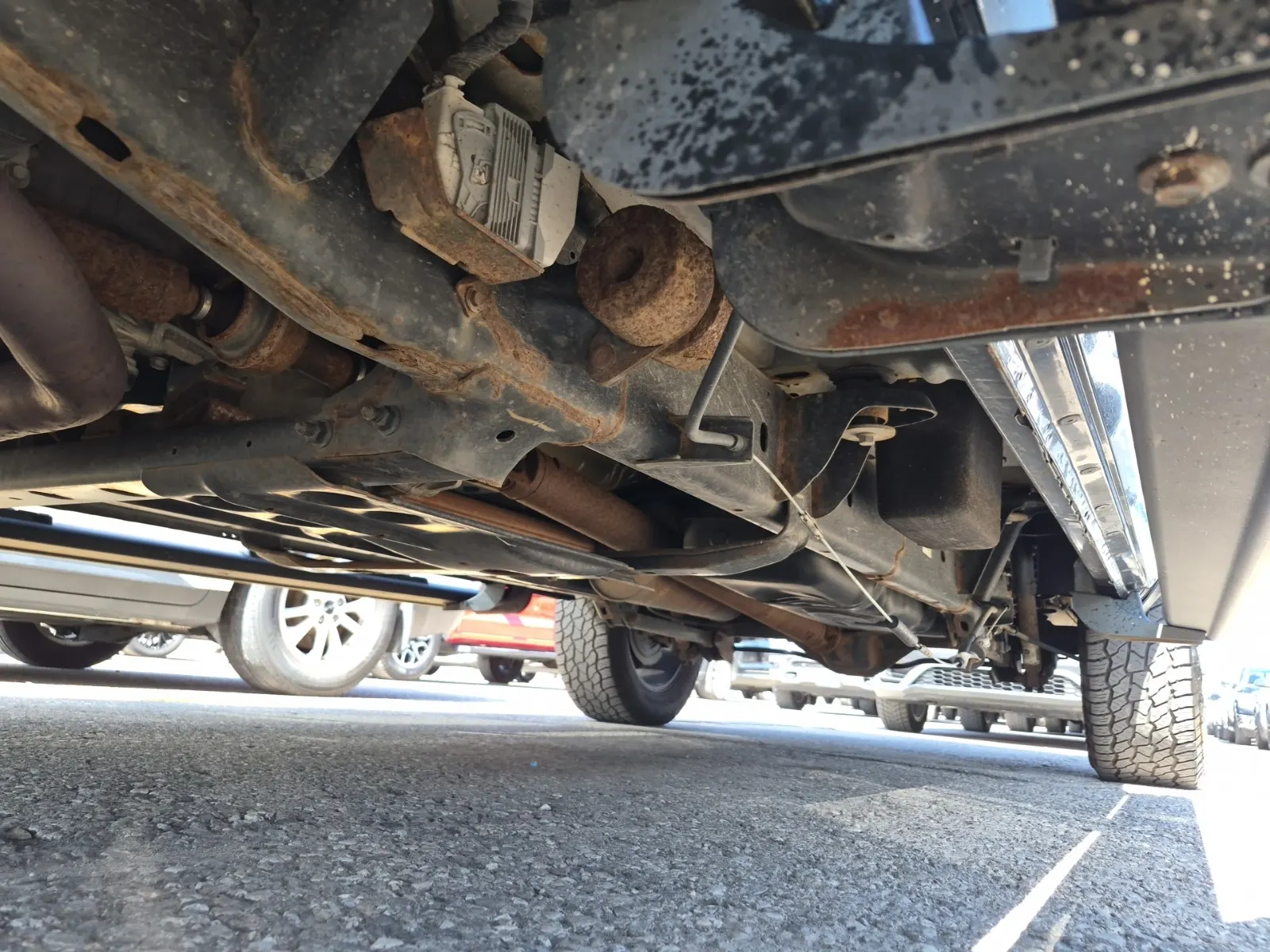 Undercarriage - Driver Photo