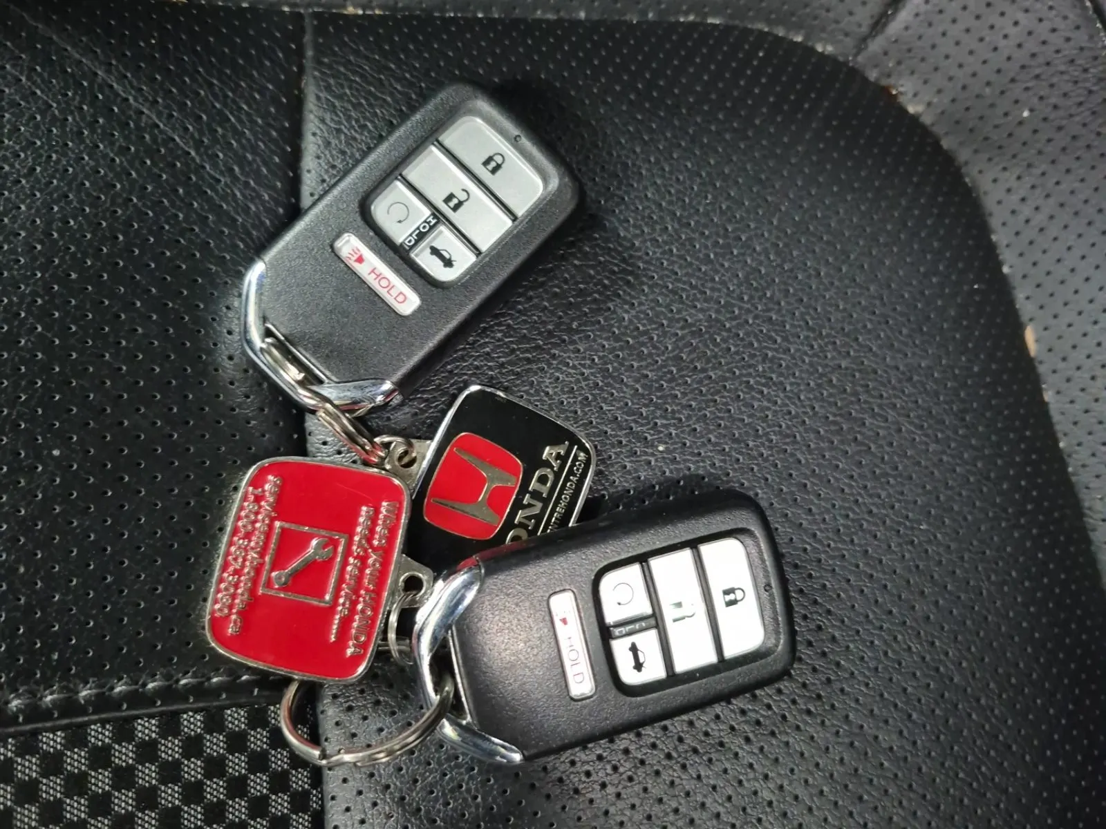 Keys/Fobs/Manual Photo