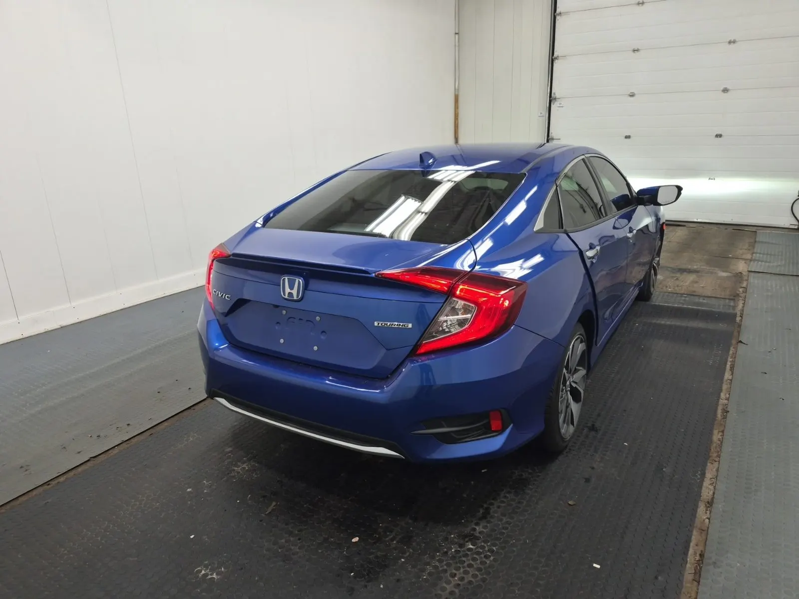Passenger Rear 3/4 Photo