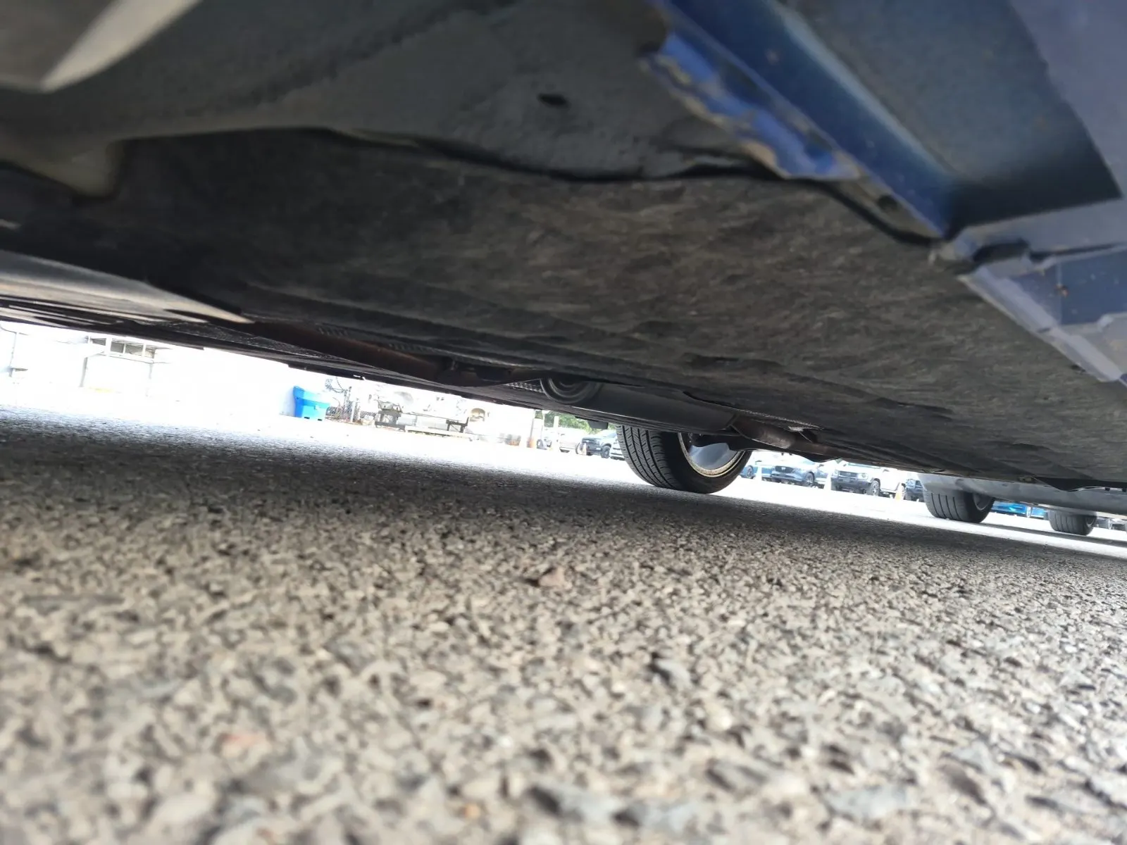Undercarriage - Driver Photo