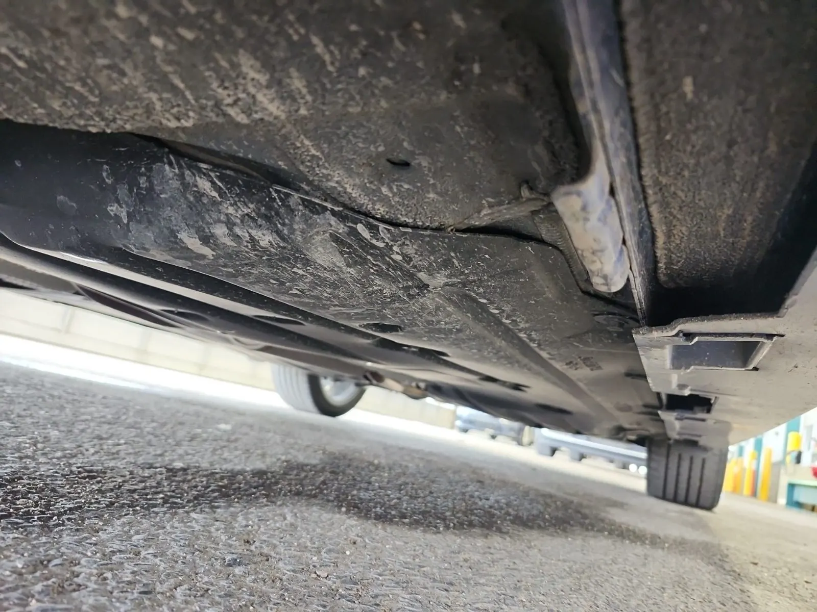 Undercarriage - Driver Photo