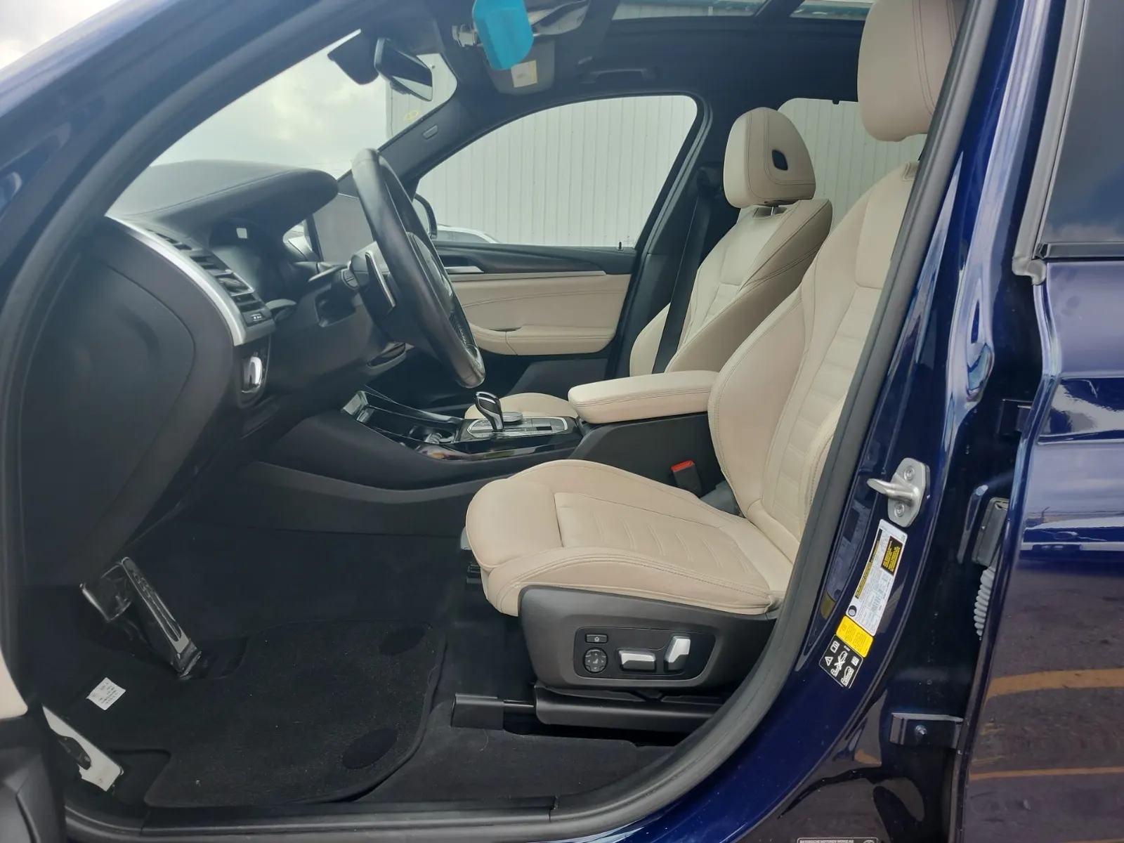 Front Interior Photo