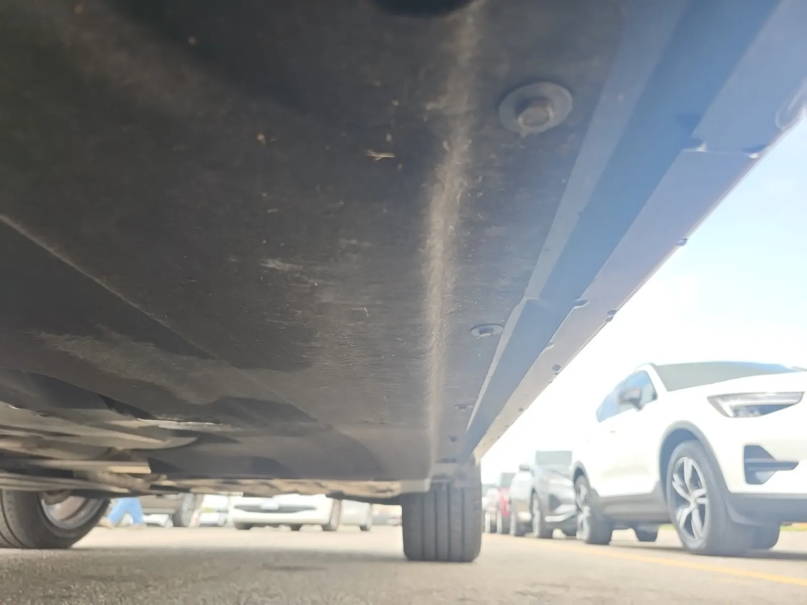 Undercarriage - Driver Photo