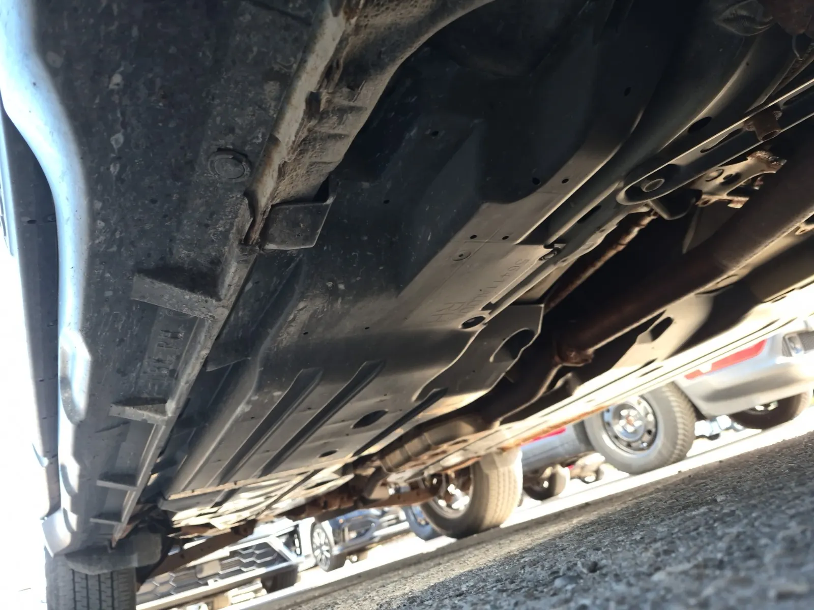 Undercarriage - Passenger Photo