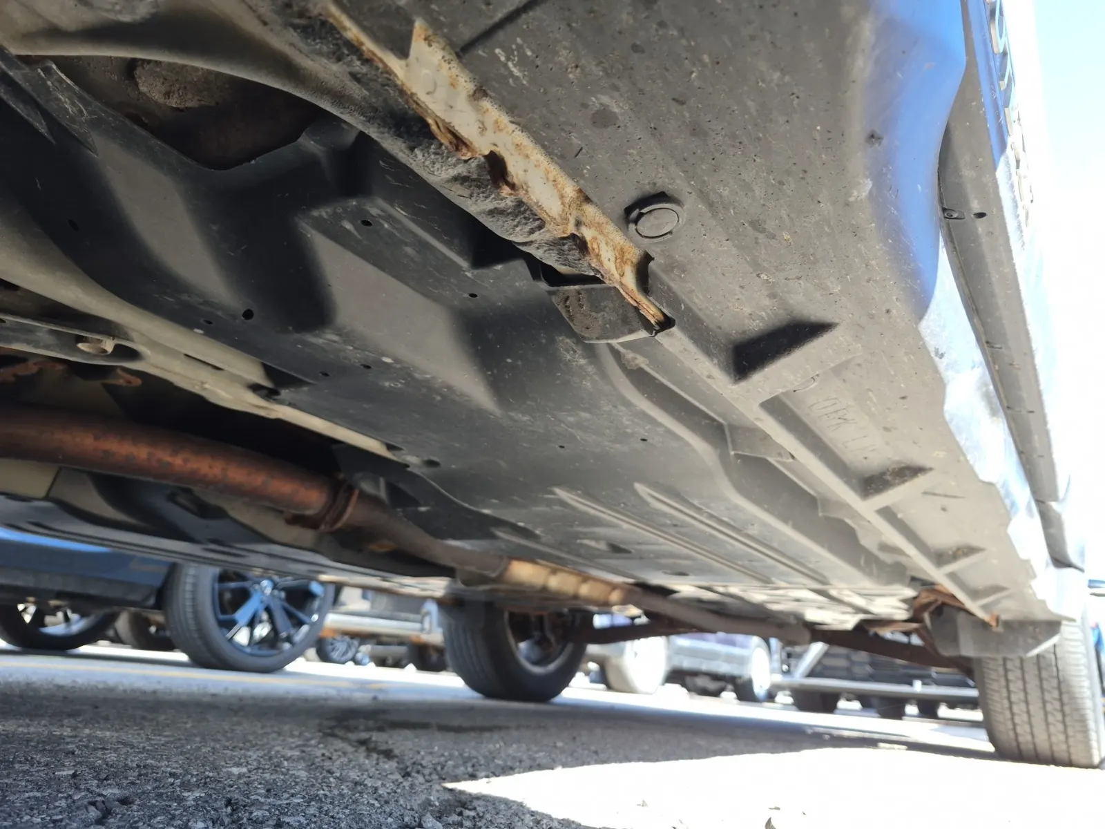 Undercarriage - Driver Photo