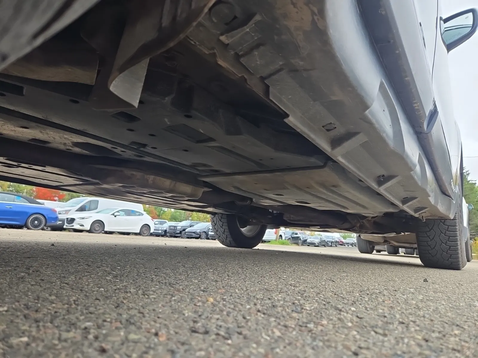 Undercarriage - Passenger Photo