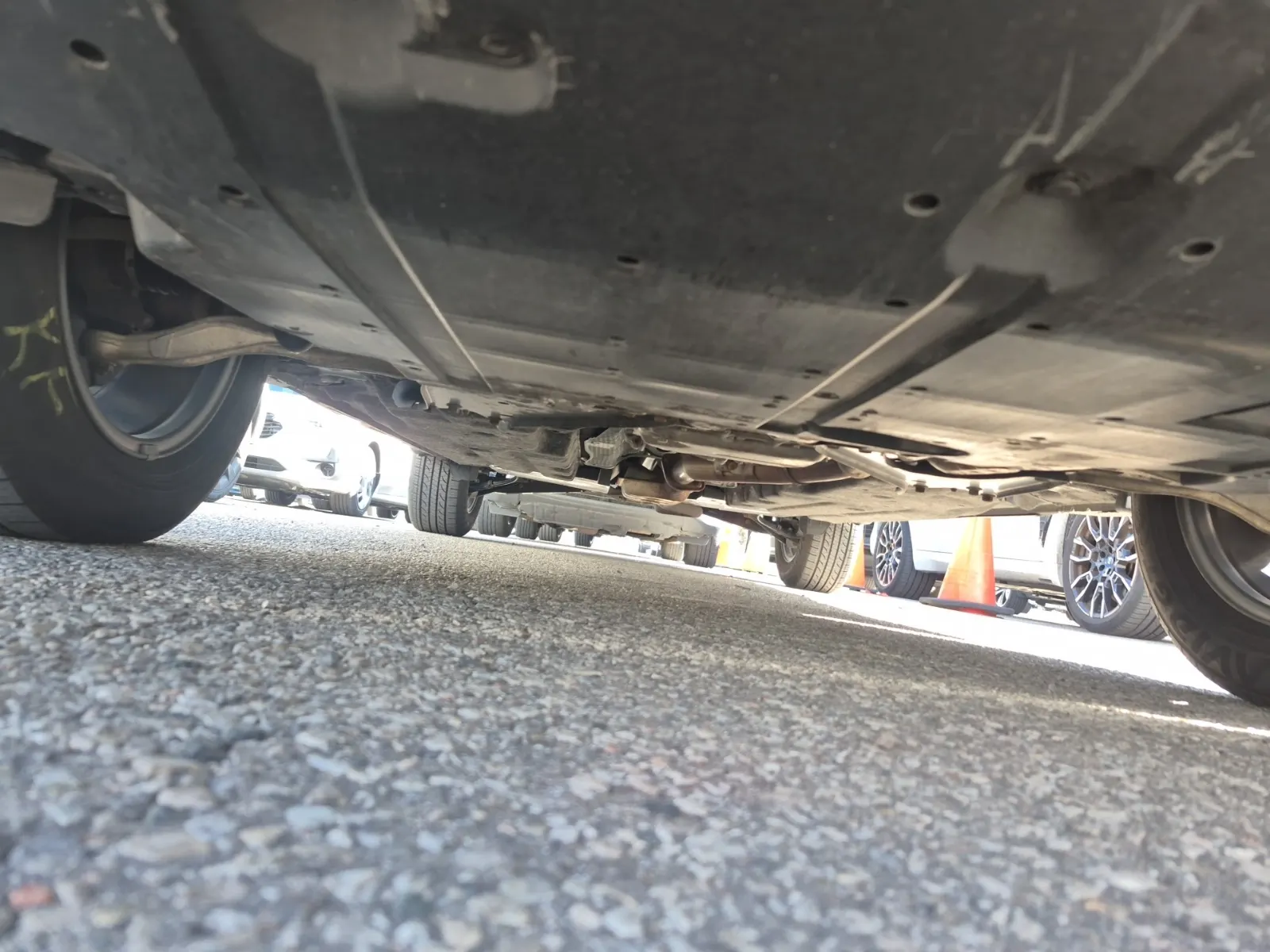 Undercarriage - Front Photo