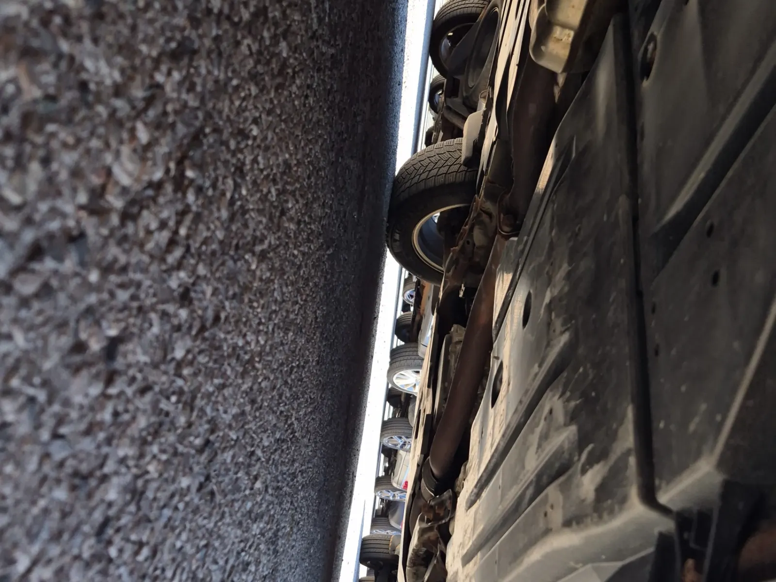 Undercarriage - Passenger Photo