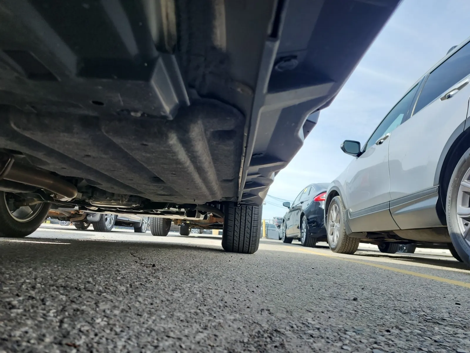 Undercarriage - Passenger Photo