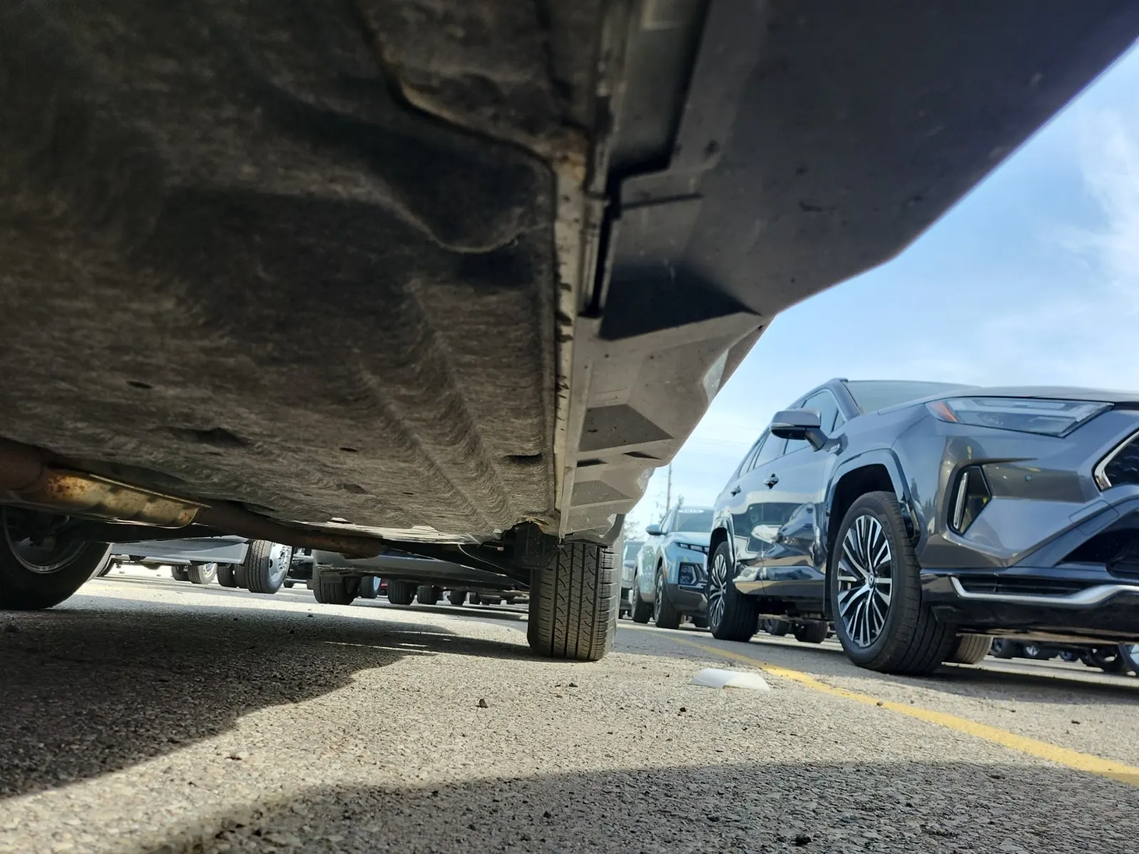 Undercarriage - Driver Photo