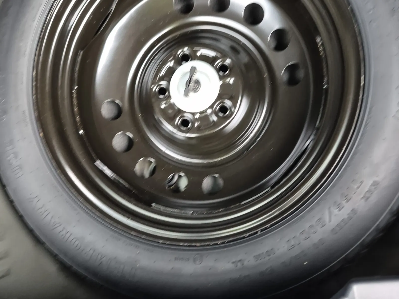 Spare Tire & Wheel Photo