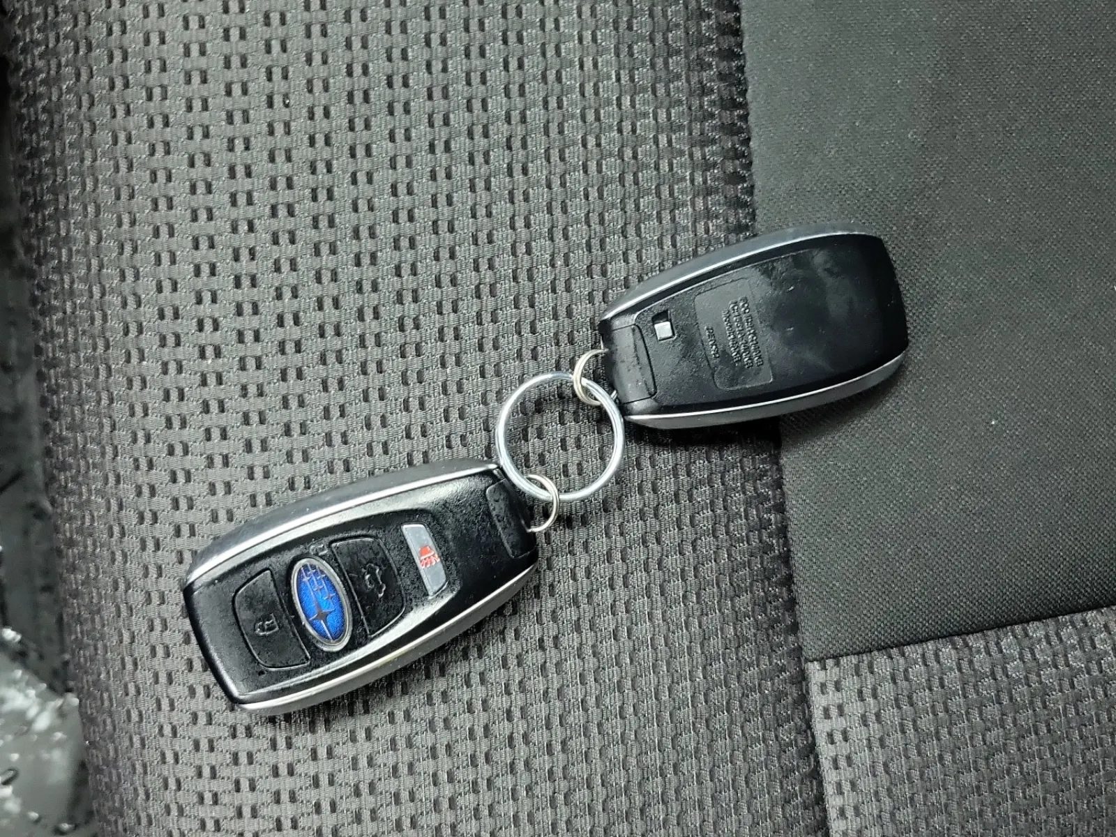 Keys/Fobs/Manual Photo