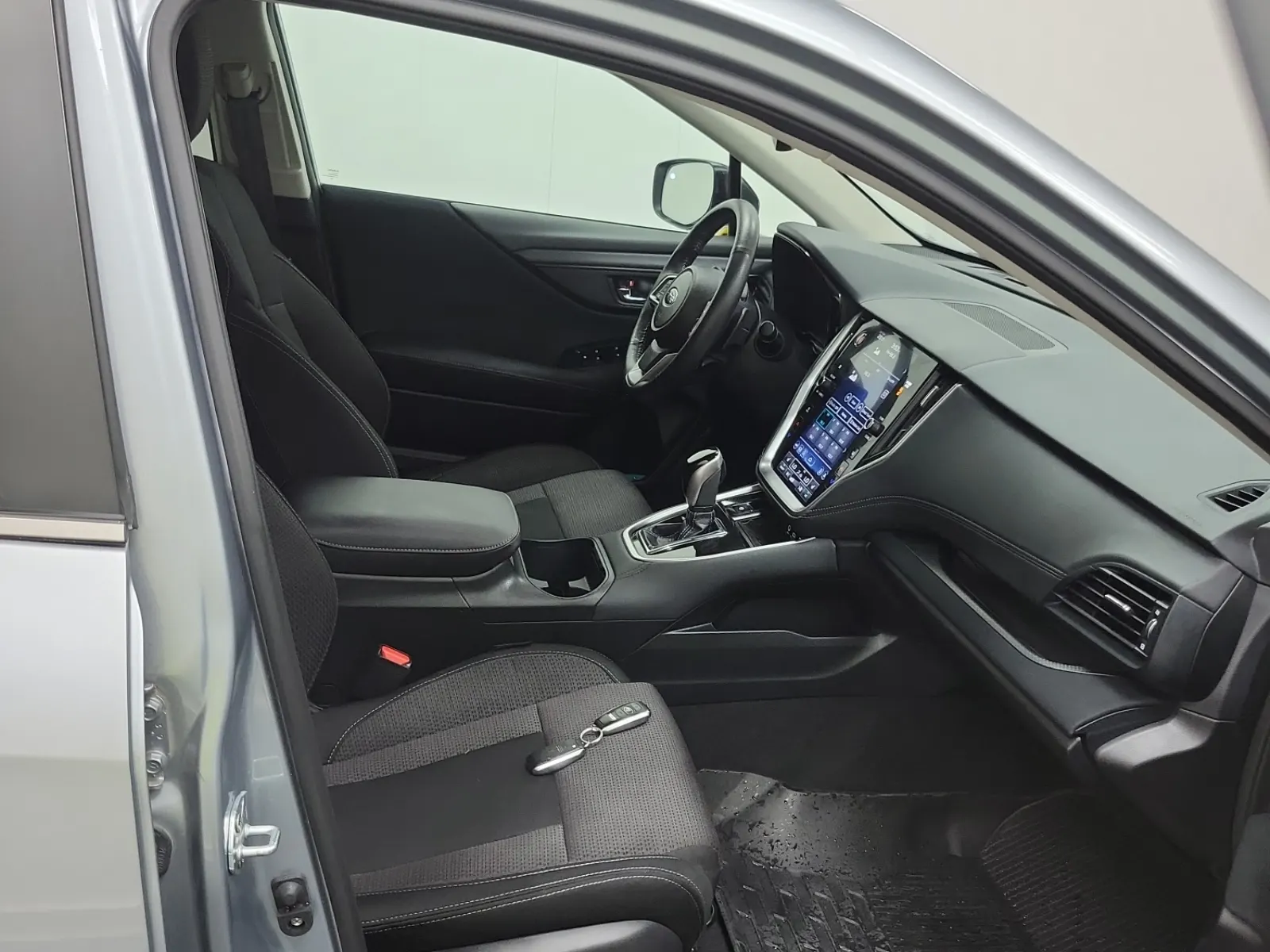 Right Side Interior Photo