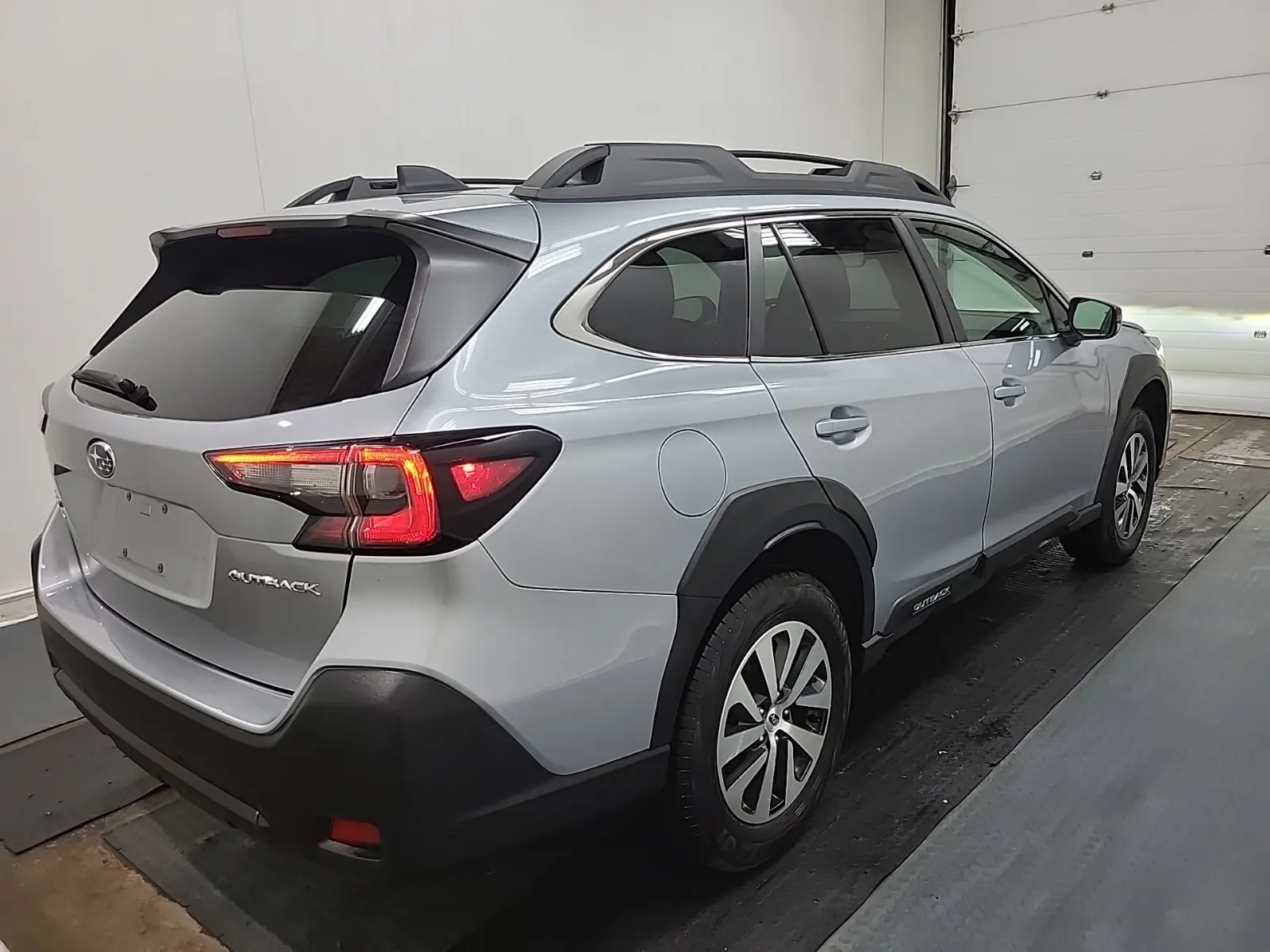 Passenger Rear 3/4 Photo
