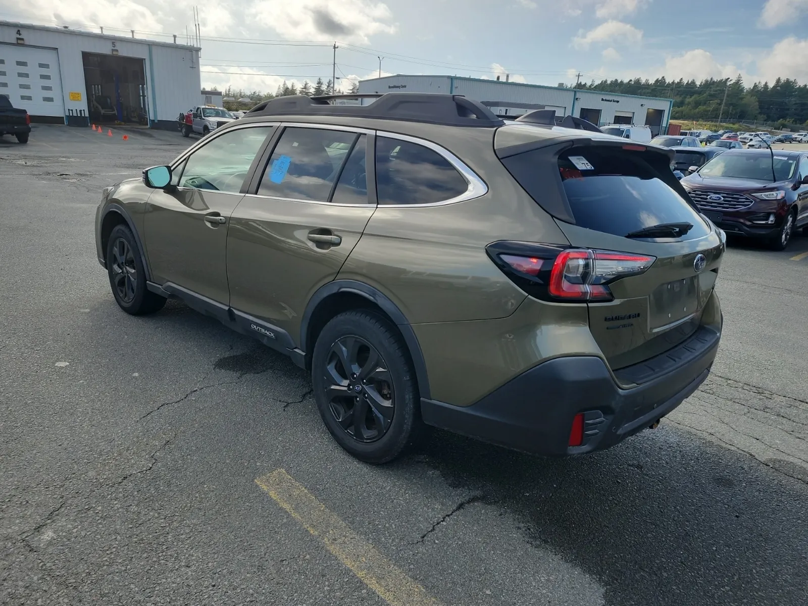 Driver Rear 3/4 Photo
