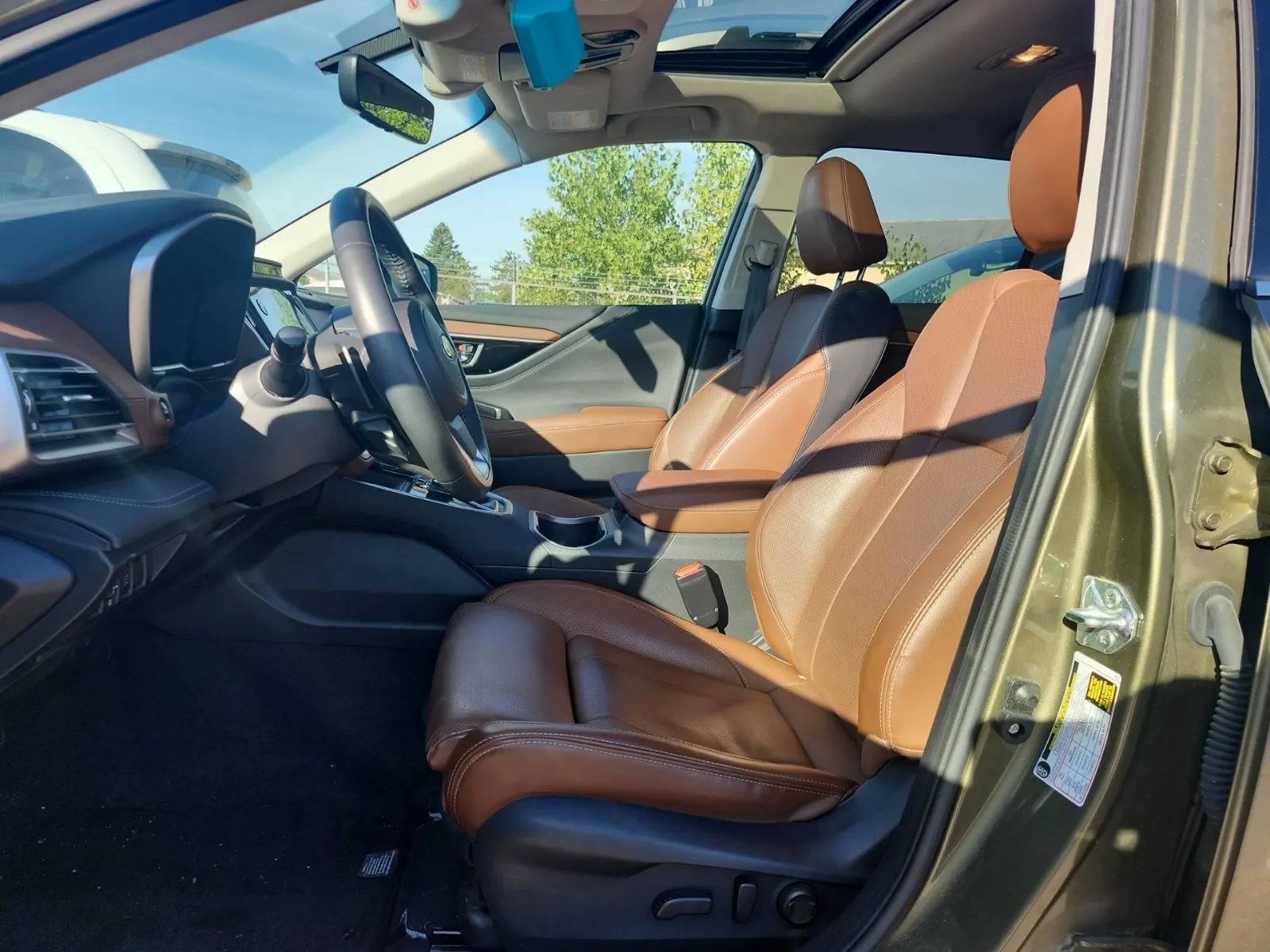 Front Interior Photo