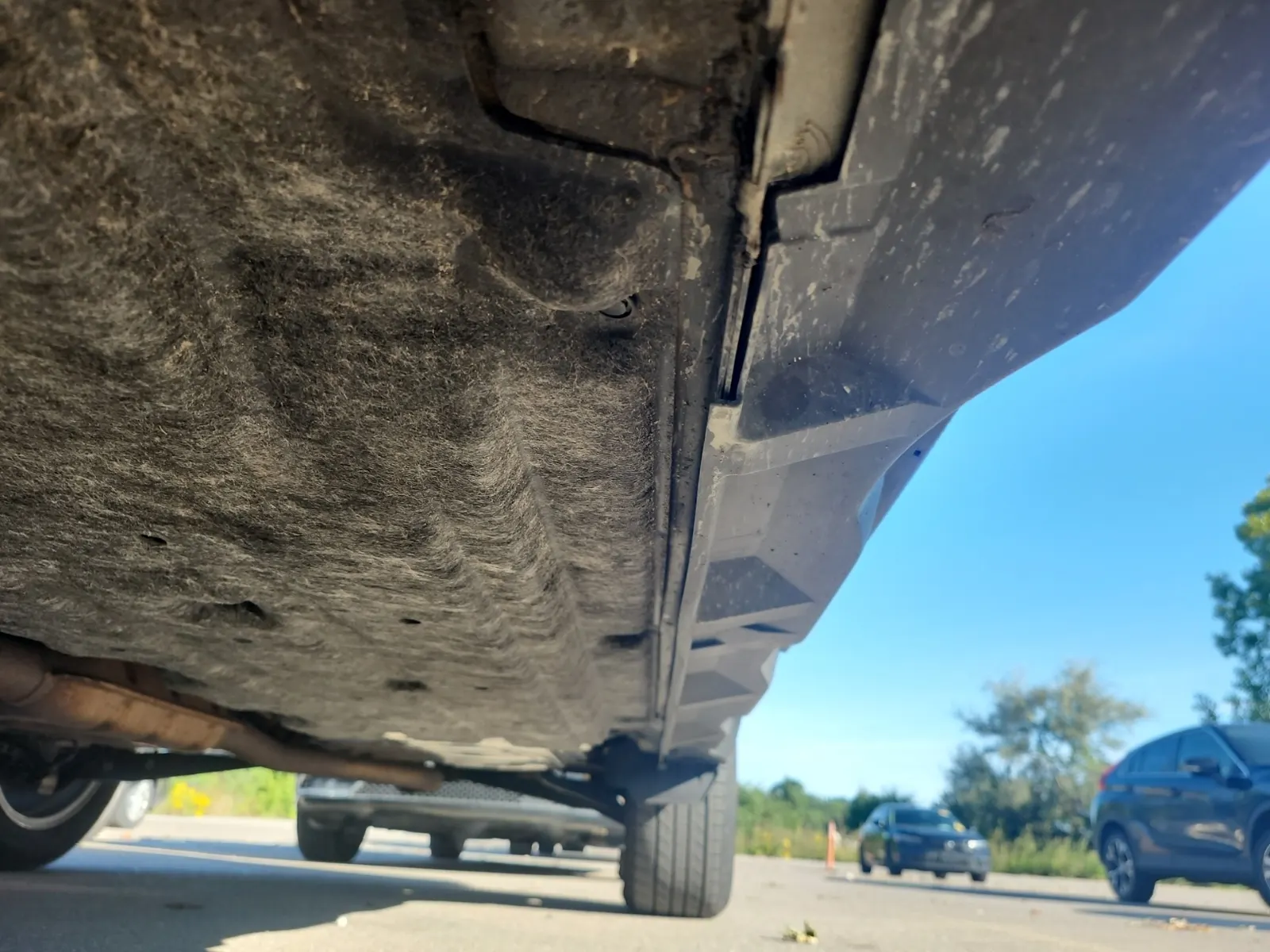 Undercarriage - Driver Photo