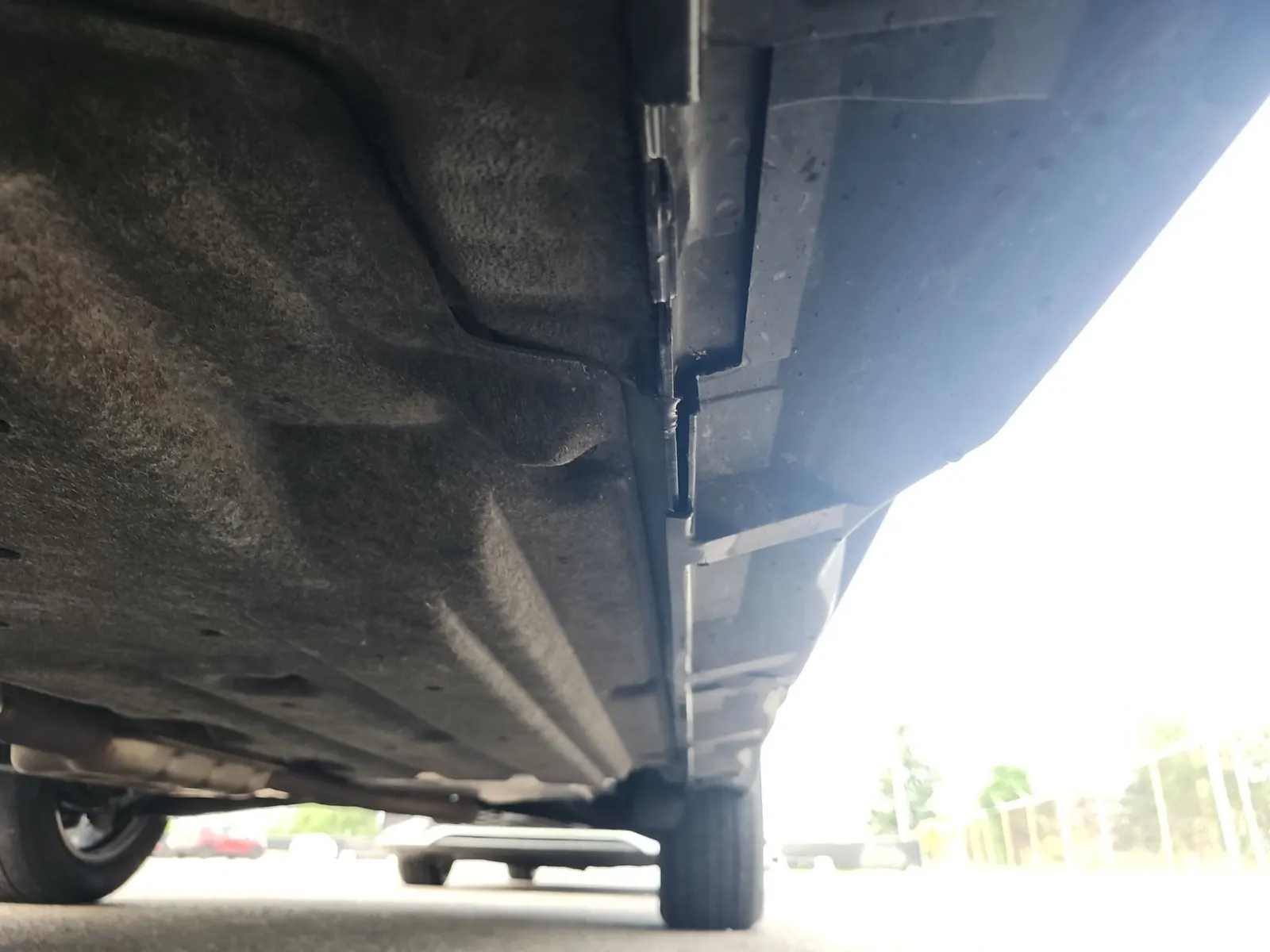Undercarriage - Driver Photo