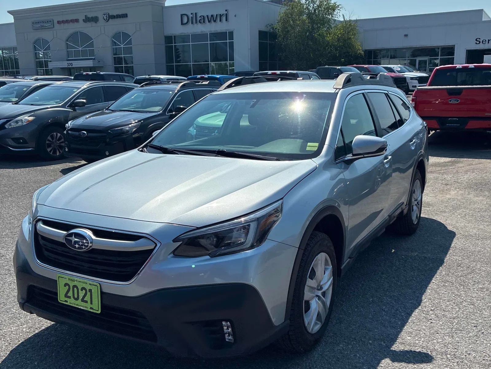 3/4 Front (Main image)