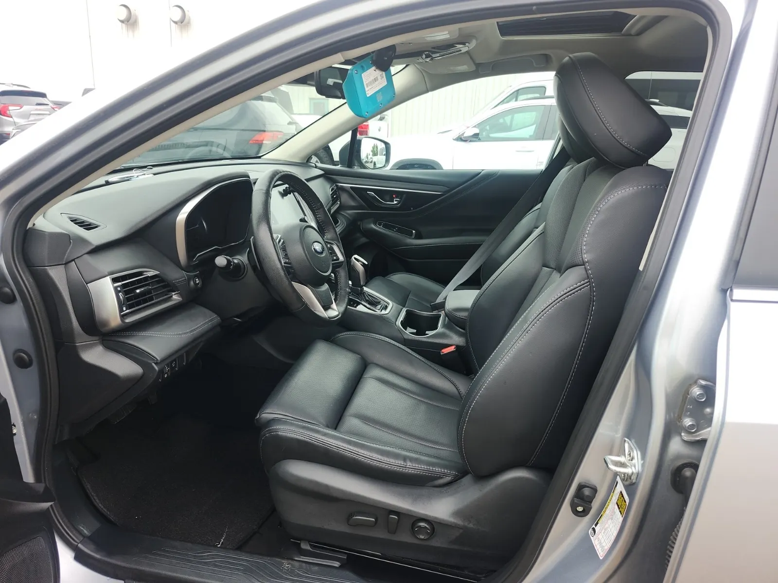 Front Interior Photo