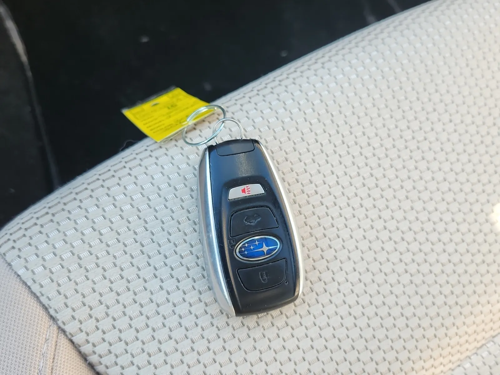 Keys/Fobs/Manual Photo