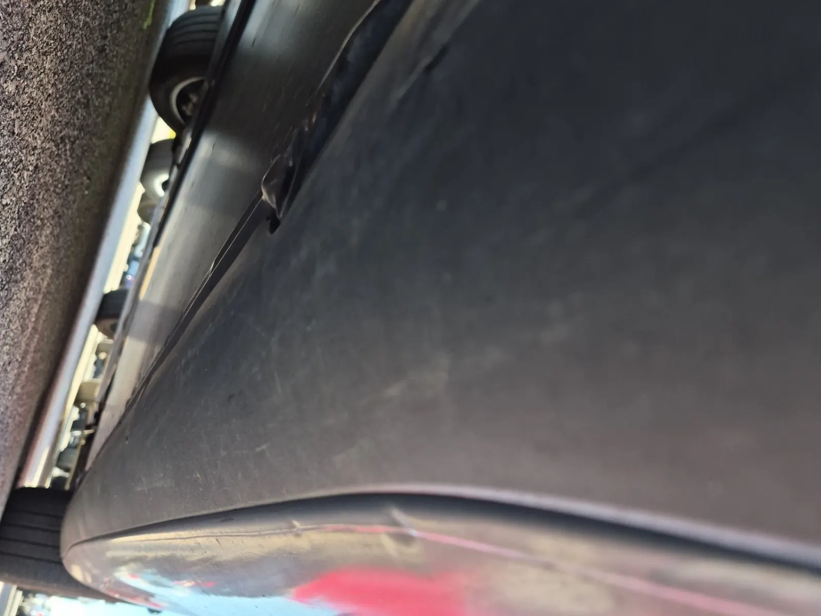 Undercarriage - Passenger Photo
