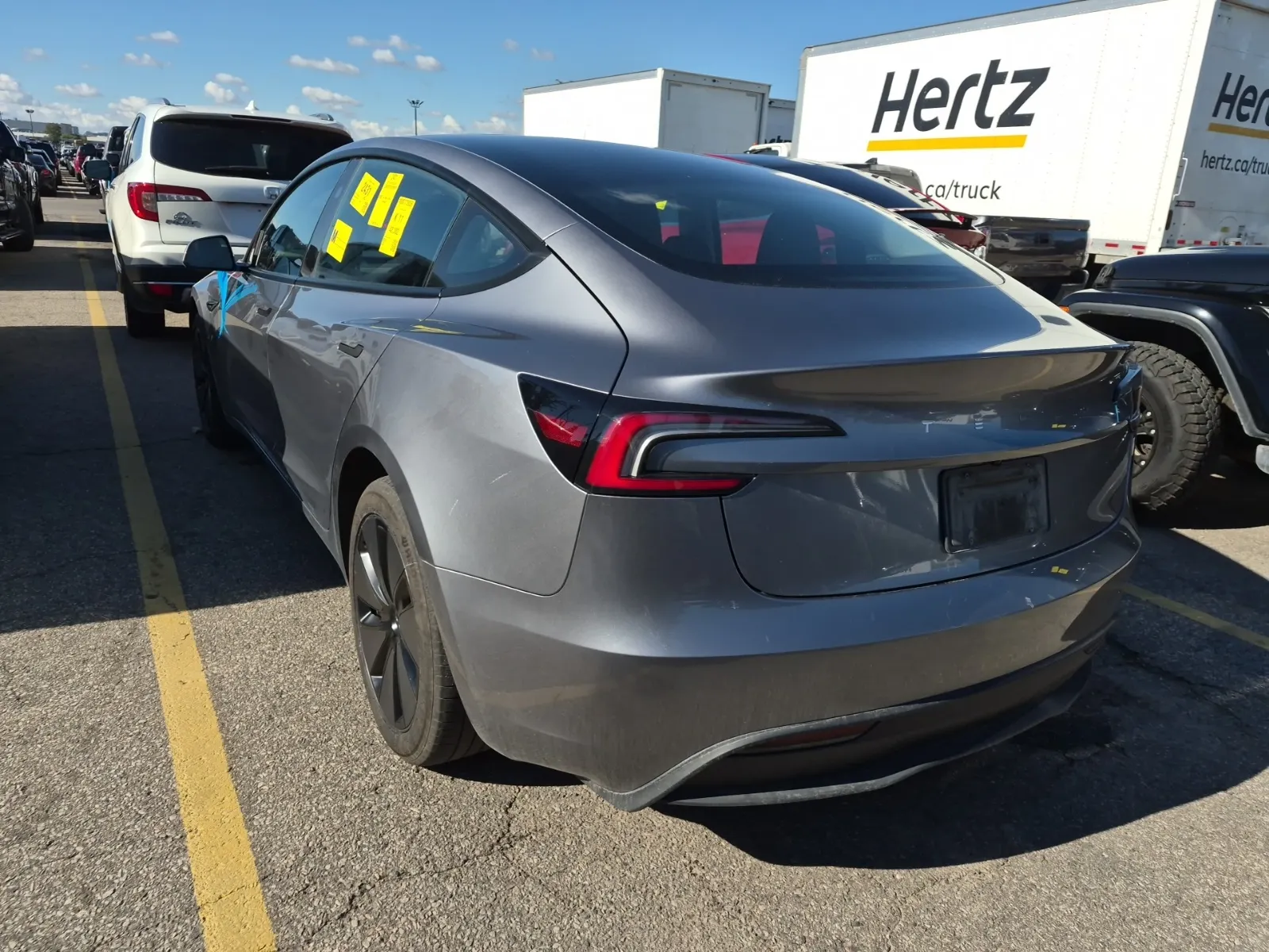 Driver Rear 3/4 Photo
