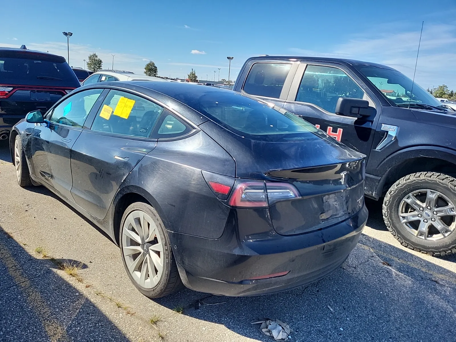 Driver Rear 3/4 Photo