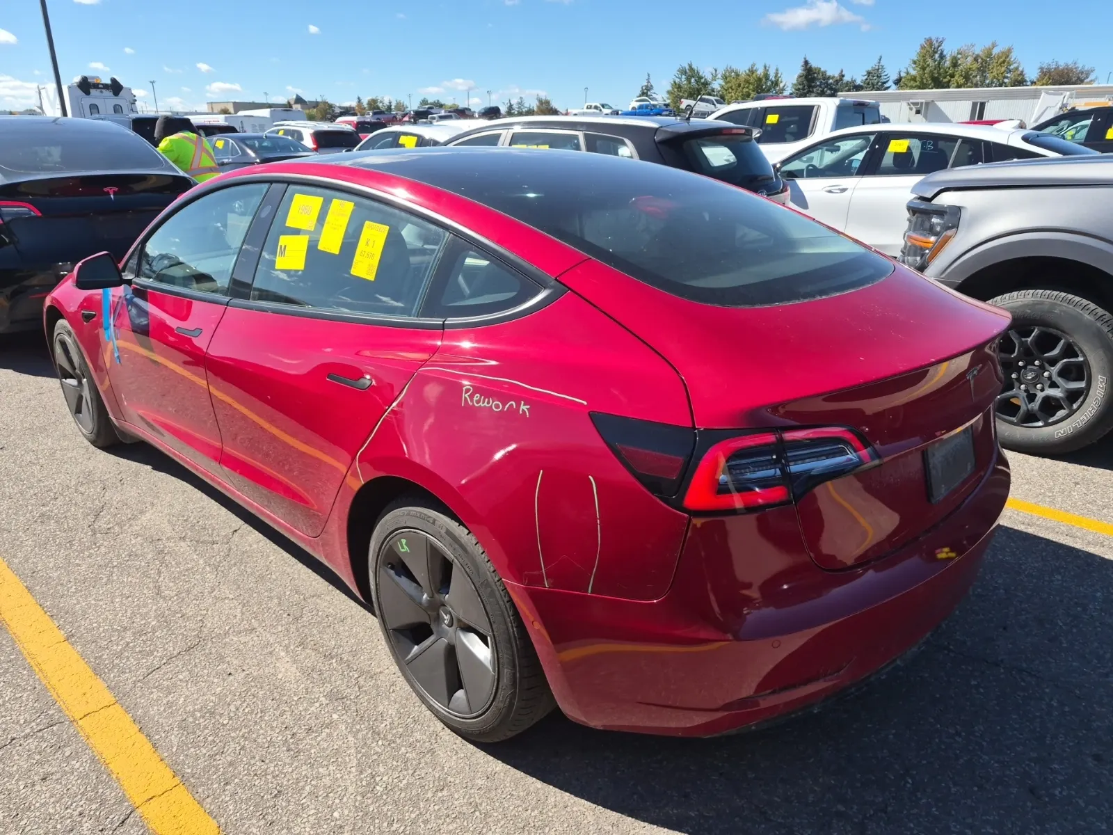 Driver Rear 3/4 Photo