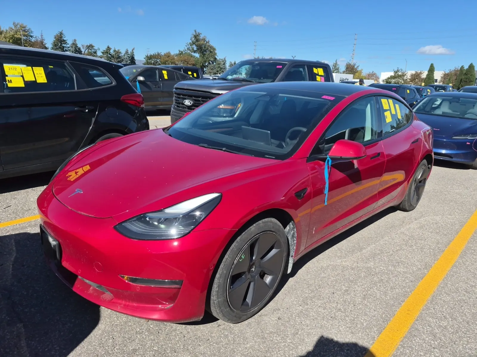 Front driver 3/4 photo