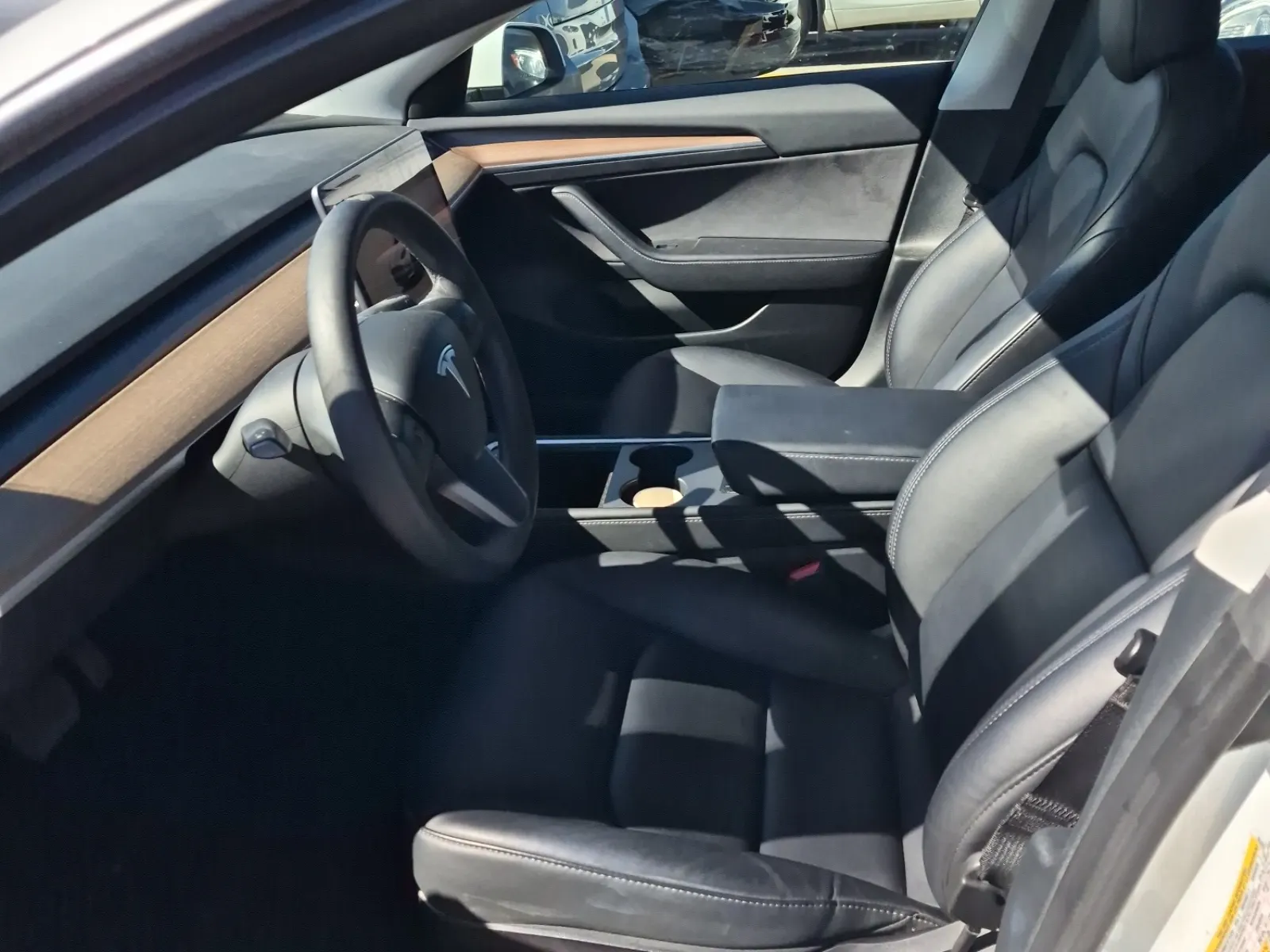 Front Interior Photo