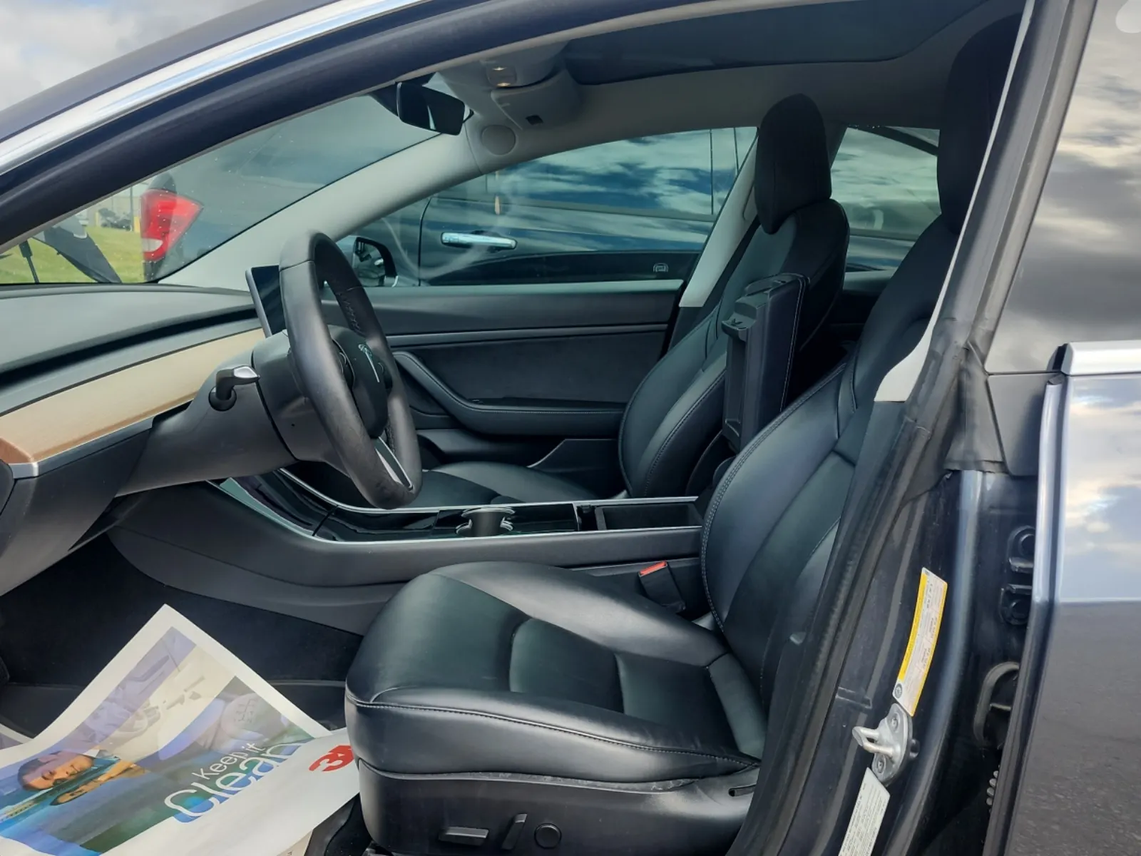 Front Interior Photo