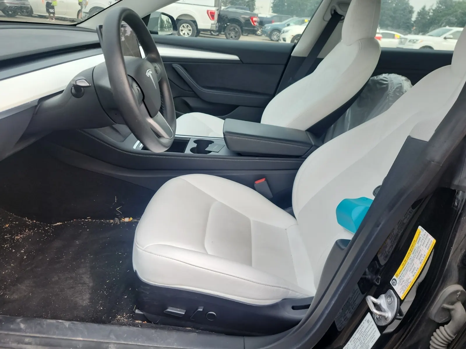 Front Interior Photo