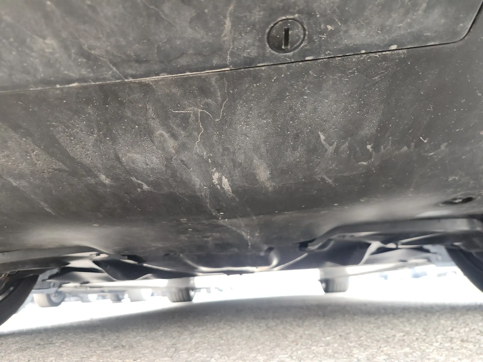 Undercarriage - Rear Photo
